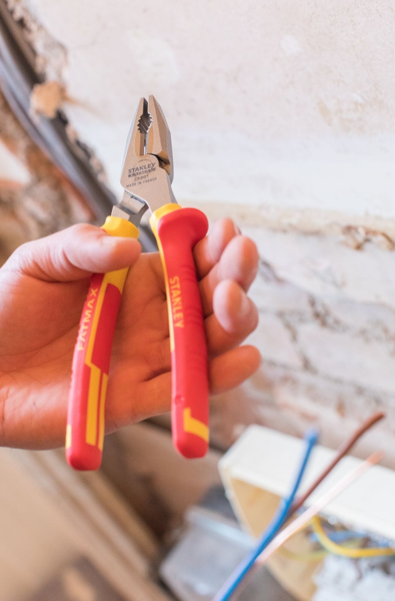 Плоскогубці електрика Stanley MaxSteel VDE 1000V 180мм (0-84-001)фото4