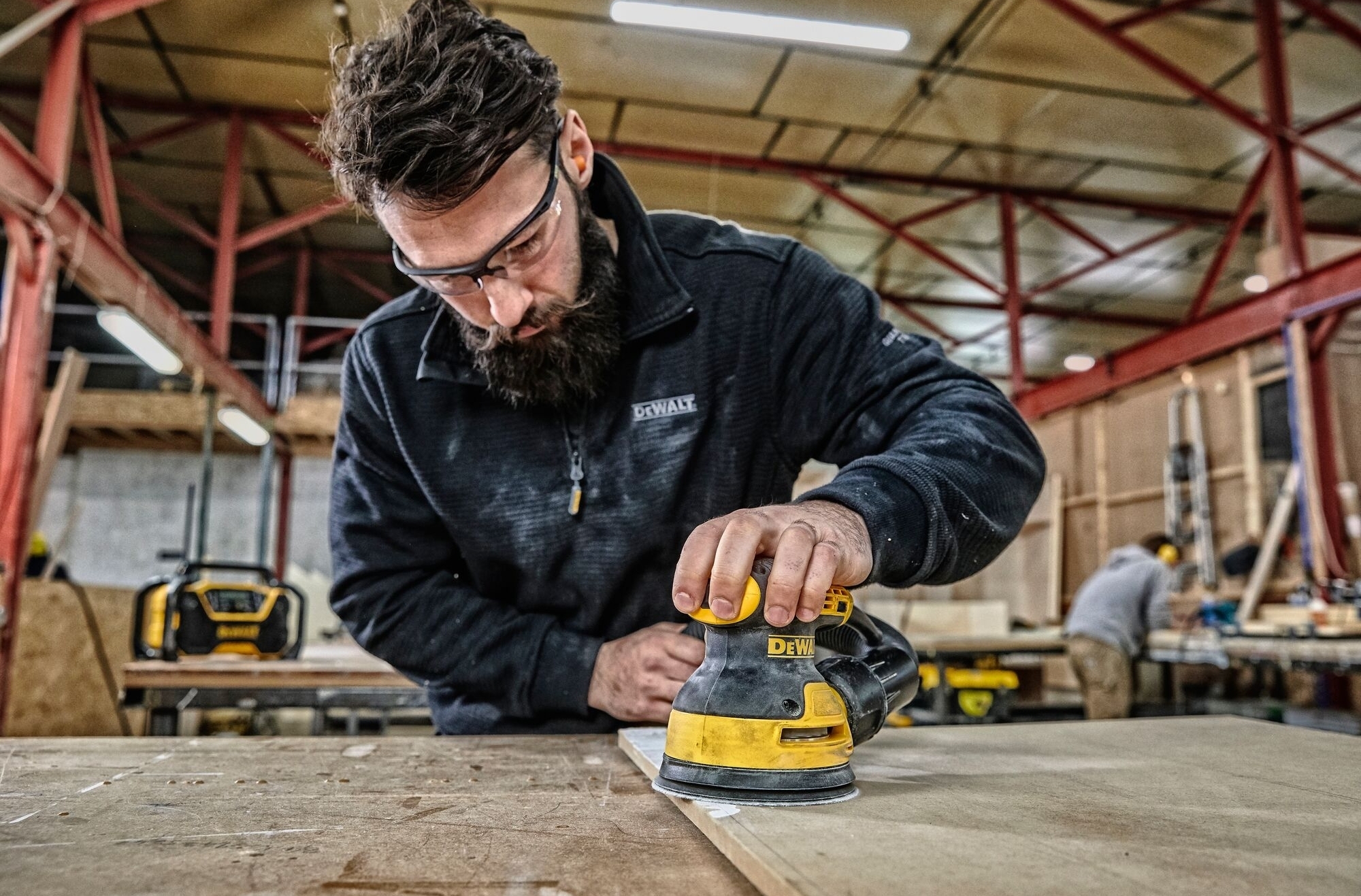 Шлифмашина эксцентриковая DeWalt DWE6423 фото 20