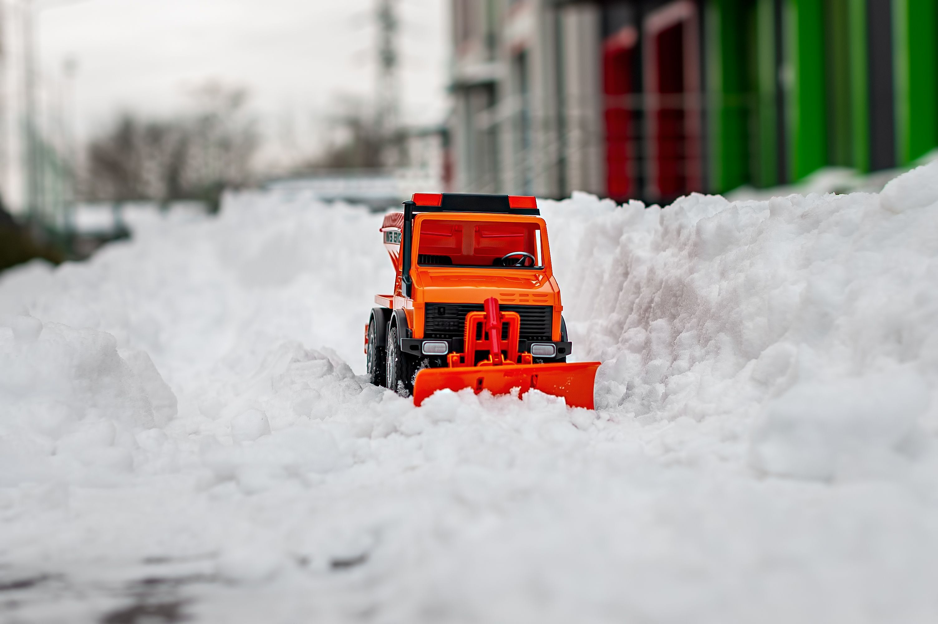 Снігоприбиральної автомобіль Bruder 1:16 MB Unimog (02572)фото4