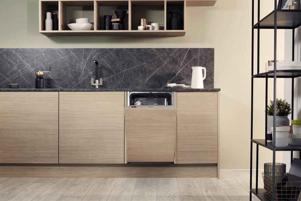 Встраиваемая посудомоечная машина Hotpoint HSIC3T127C фото 