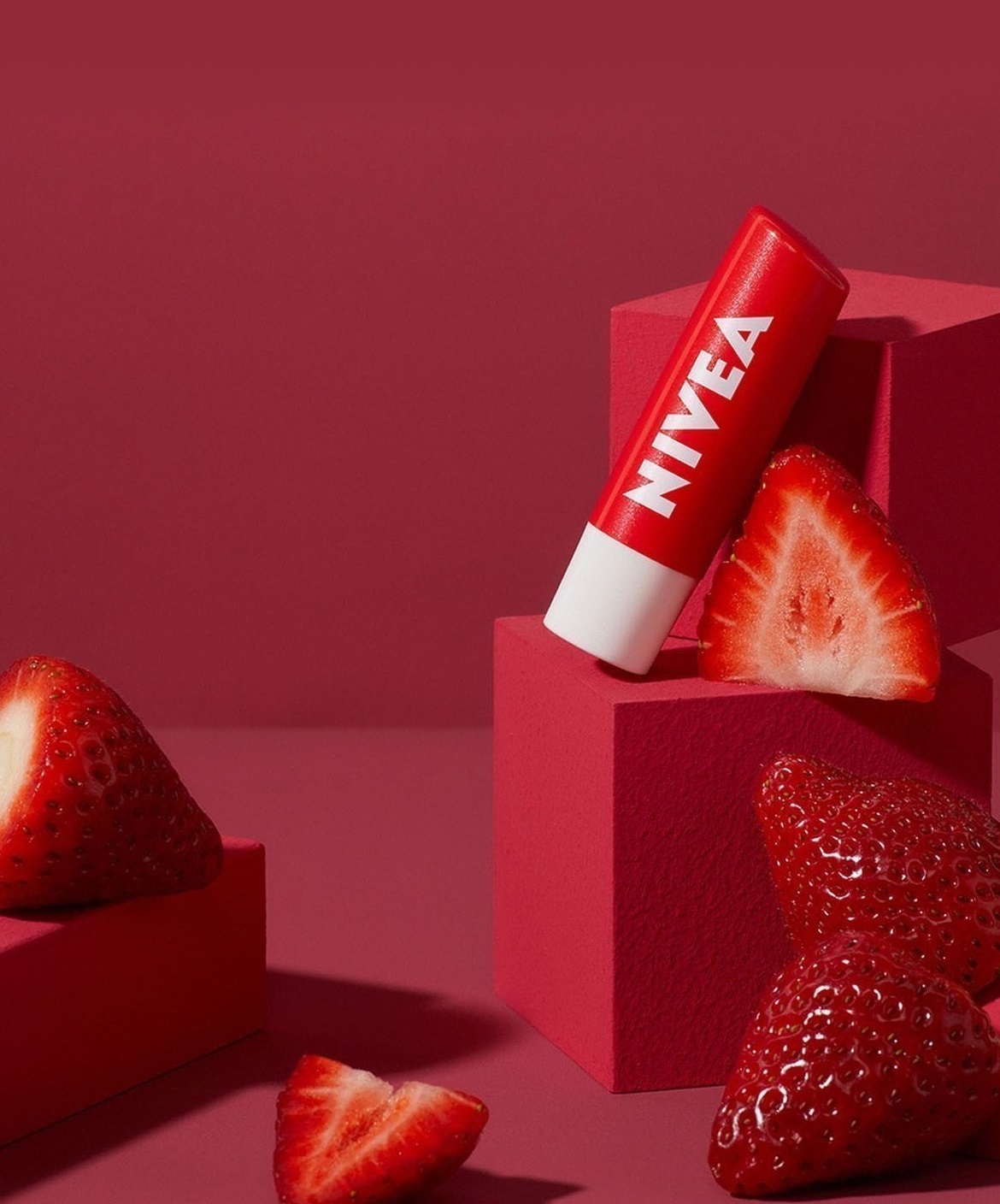 Бальзам для губ Nivea Полуничне сяйво 4,8гфото16