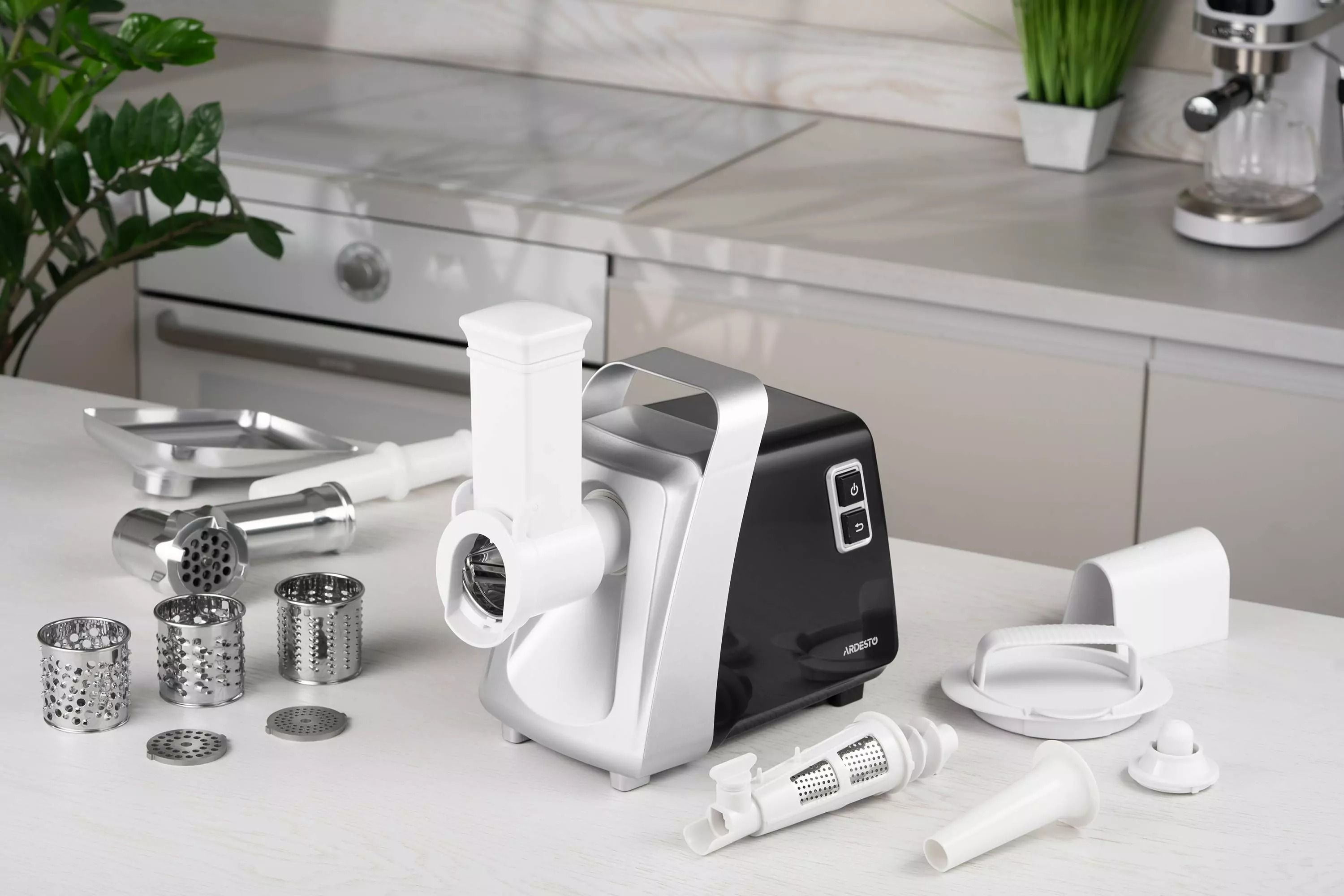 М'ясорубка ARDESTO MGK-2100фото