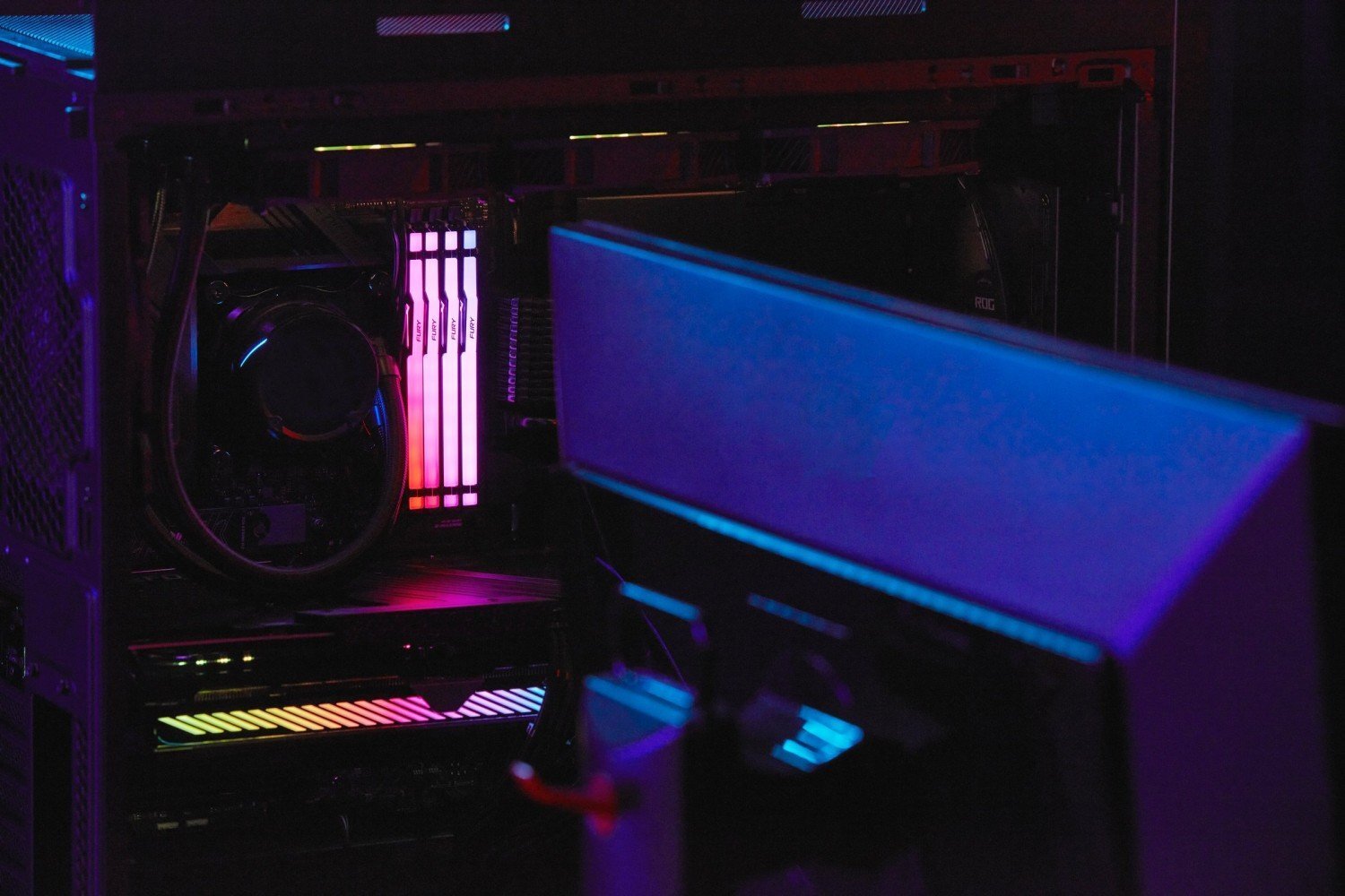 Память ПК Kingston DDR5 16GB KIT (8GBx2) 6000 FURY Beast RGB (KF560C40BBAK2-16) фото