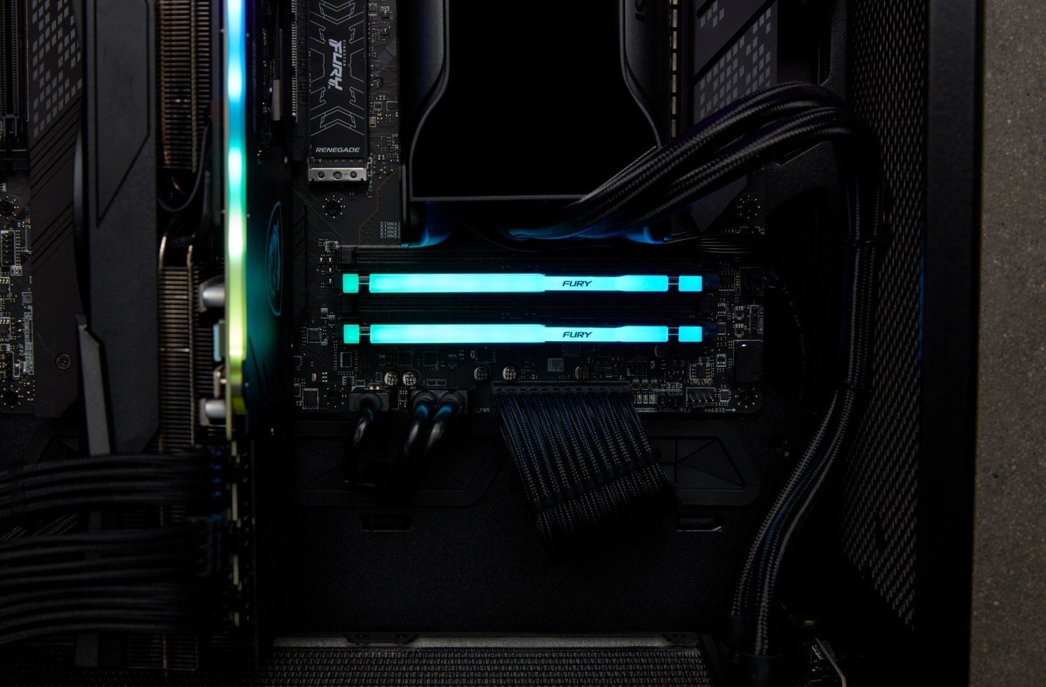 Память ПК Kingston DDR5 16GB KIT (8GBx2) 6000 FURY Beast RGB (KF560C40BBAK2-16) фото