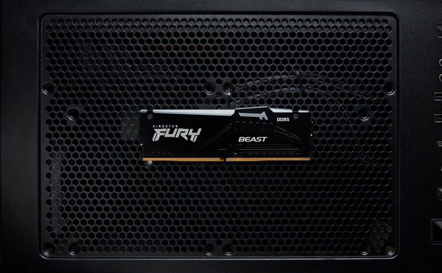 Память ПК Kingston DDR5 16GB KIT (8GBx2) 6000 FURY Beast RGB (KF560C40BBAK2-16) фото