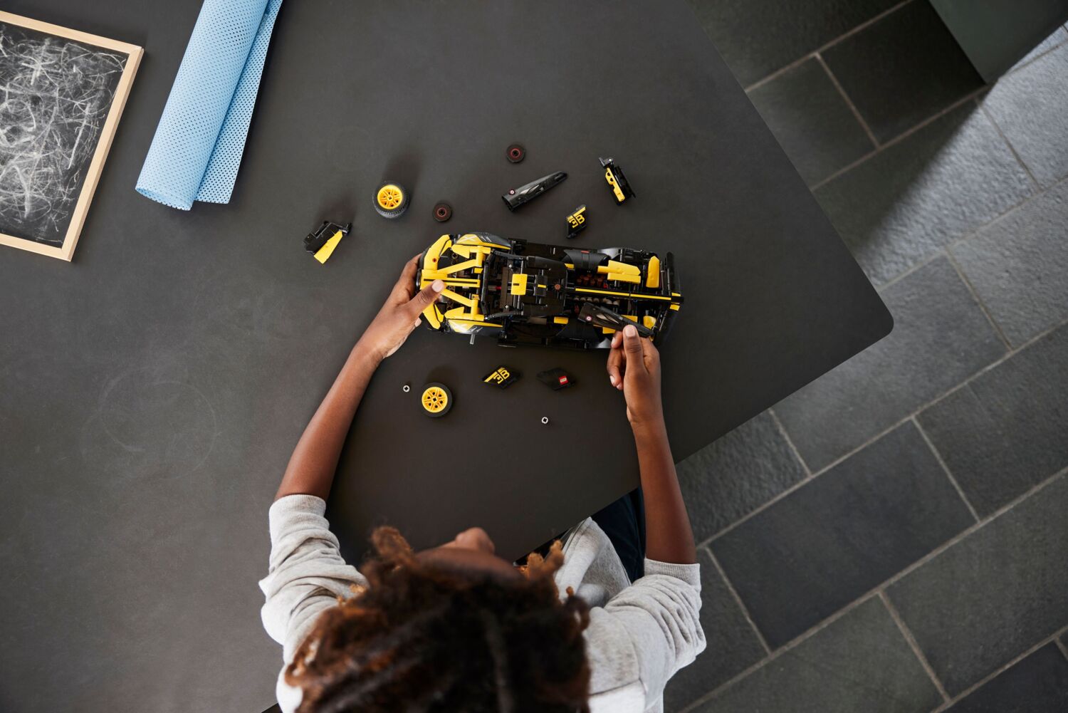 LEGO 42151 Technic Bugatti Bolideфото