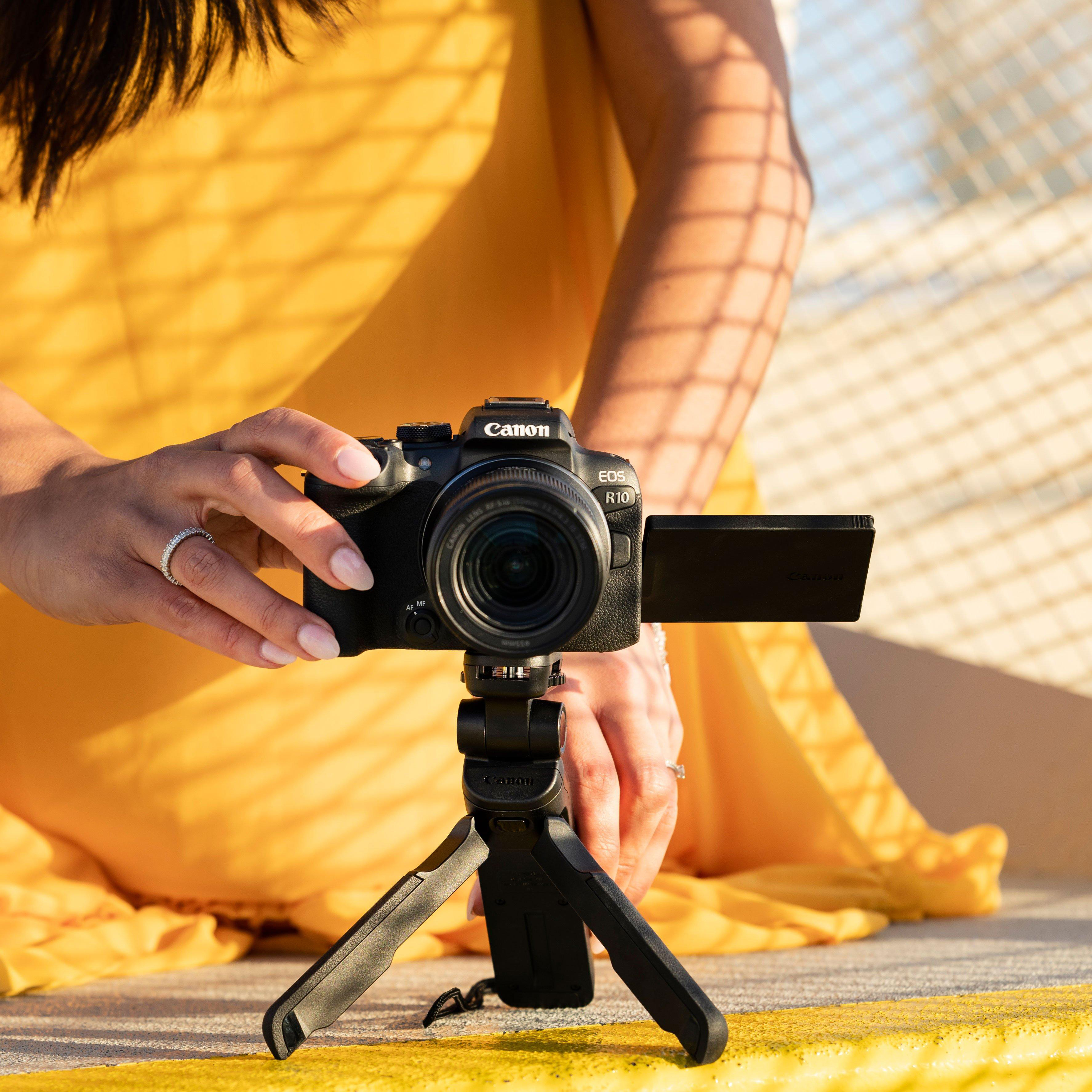 Фотоаппарат CANON EOS R10 + RF-S 18-150 IS STM (5331C048) фото 17