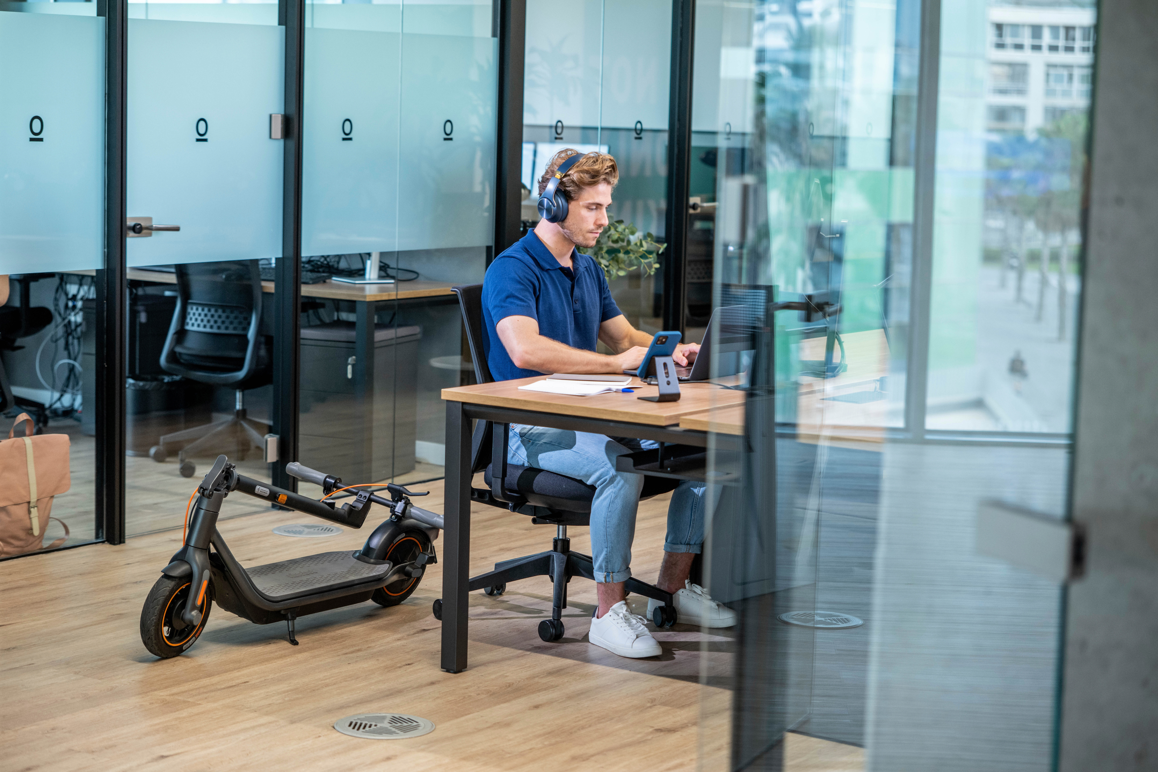 Электросамокат Segway-Ninebot F65I (AA.00.0010.97) фото 21