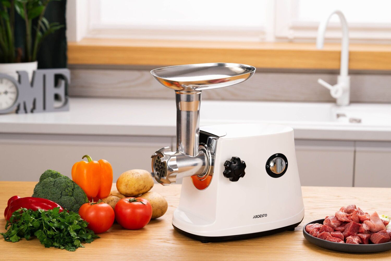 М'ясорубка ARDESTO MGA-1750Rфото