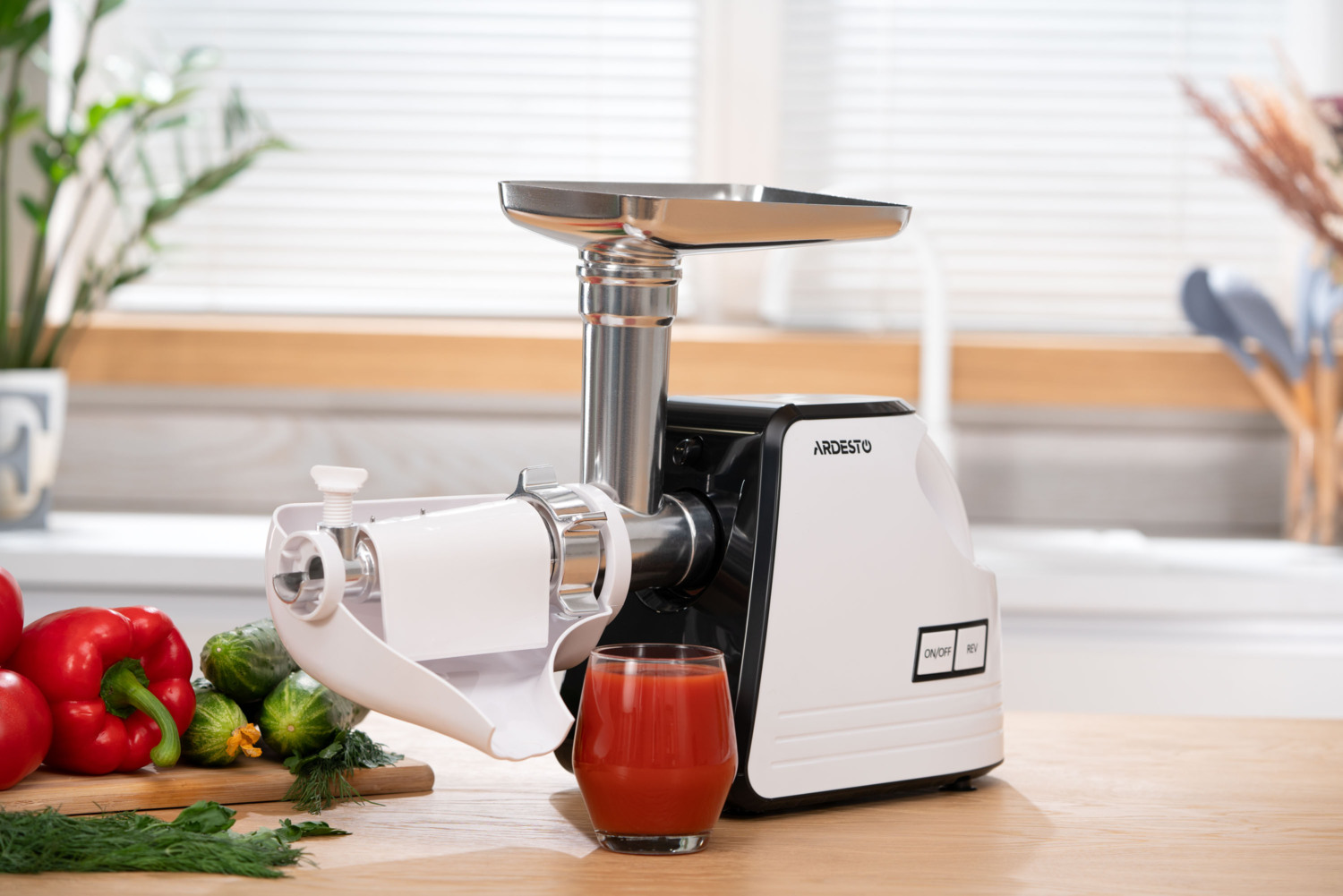 М'ясорубка ARDESTO MGA-2300Wфото