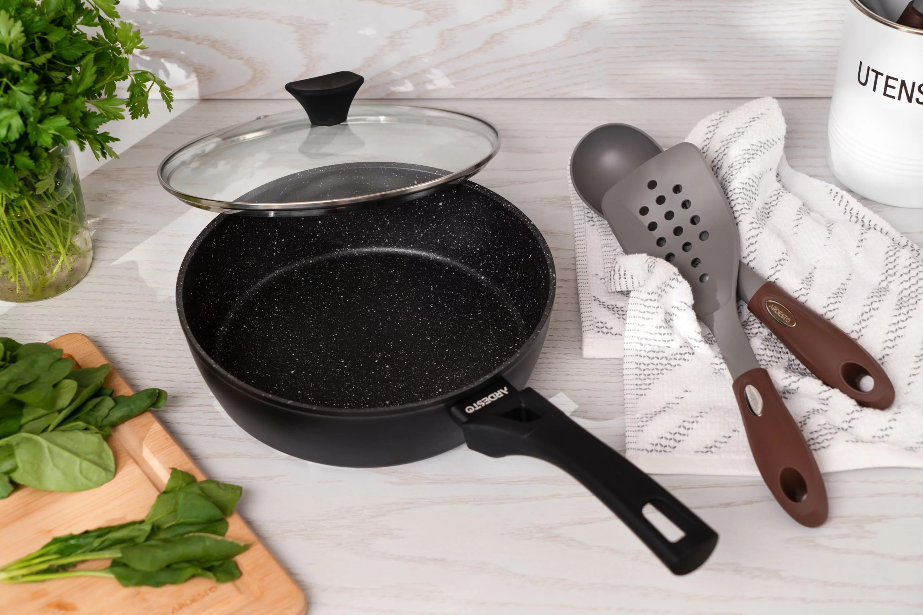 Сковорода глубокая ARDESTO Gemini Livorno с крышкой 26 см,алюминий (AR1226A) фото 8