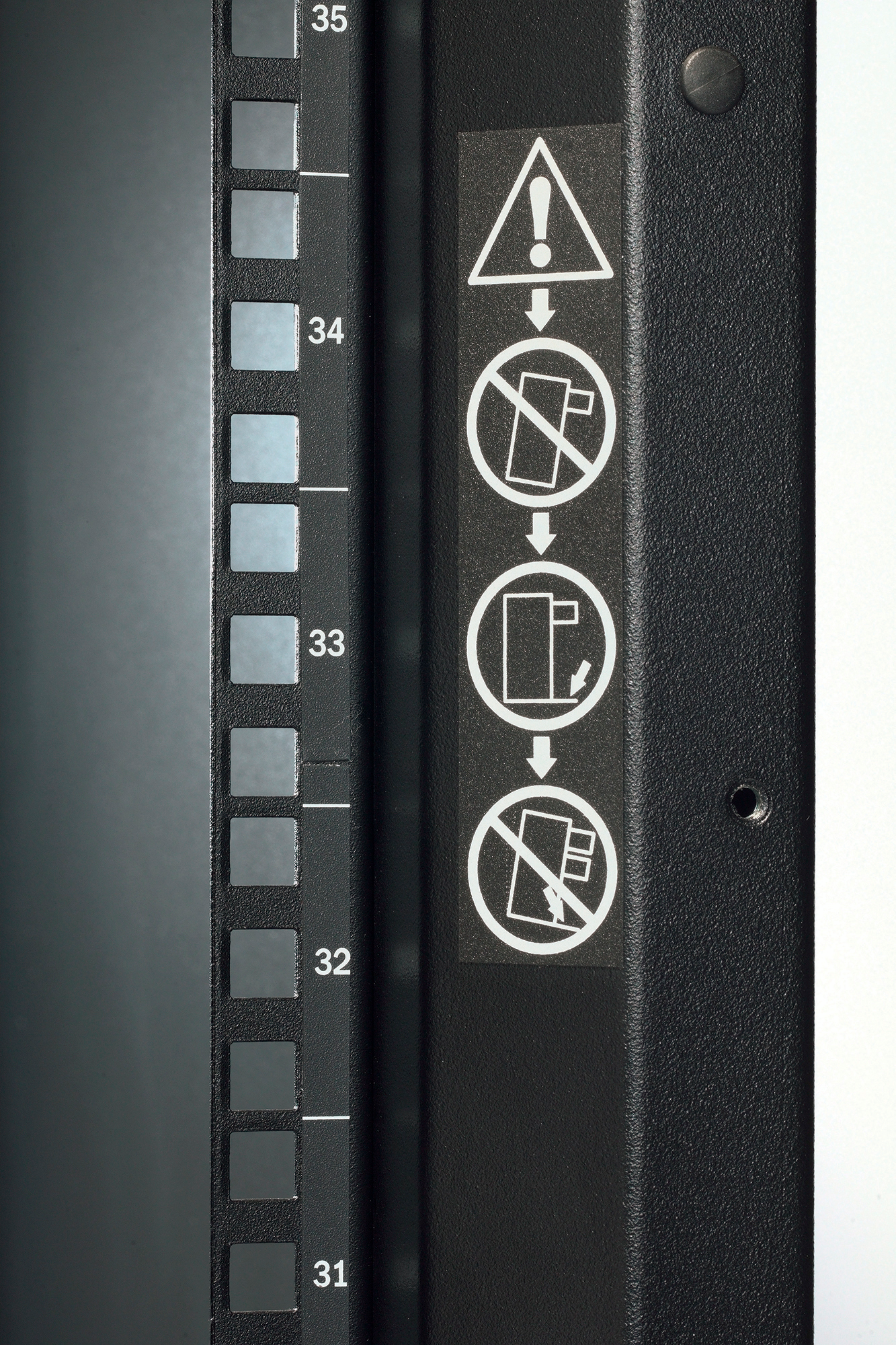 Шкаф APC NetShelter SX 42U (600x1070)мм цвет черный (AR3100) фото 13