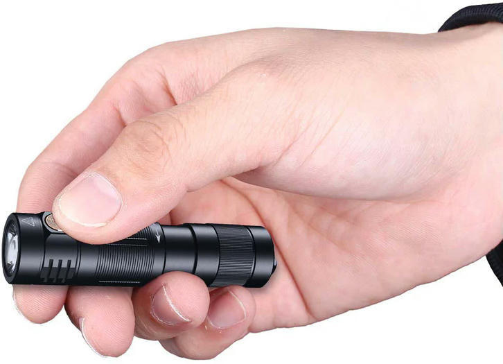 Фонарь ручной Fenix E09R фото 6