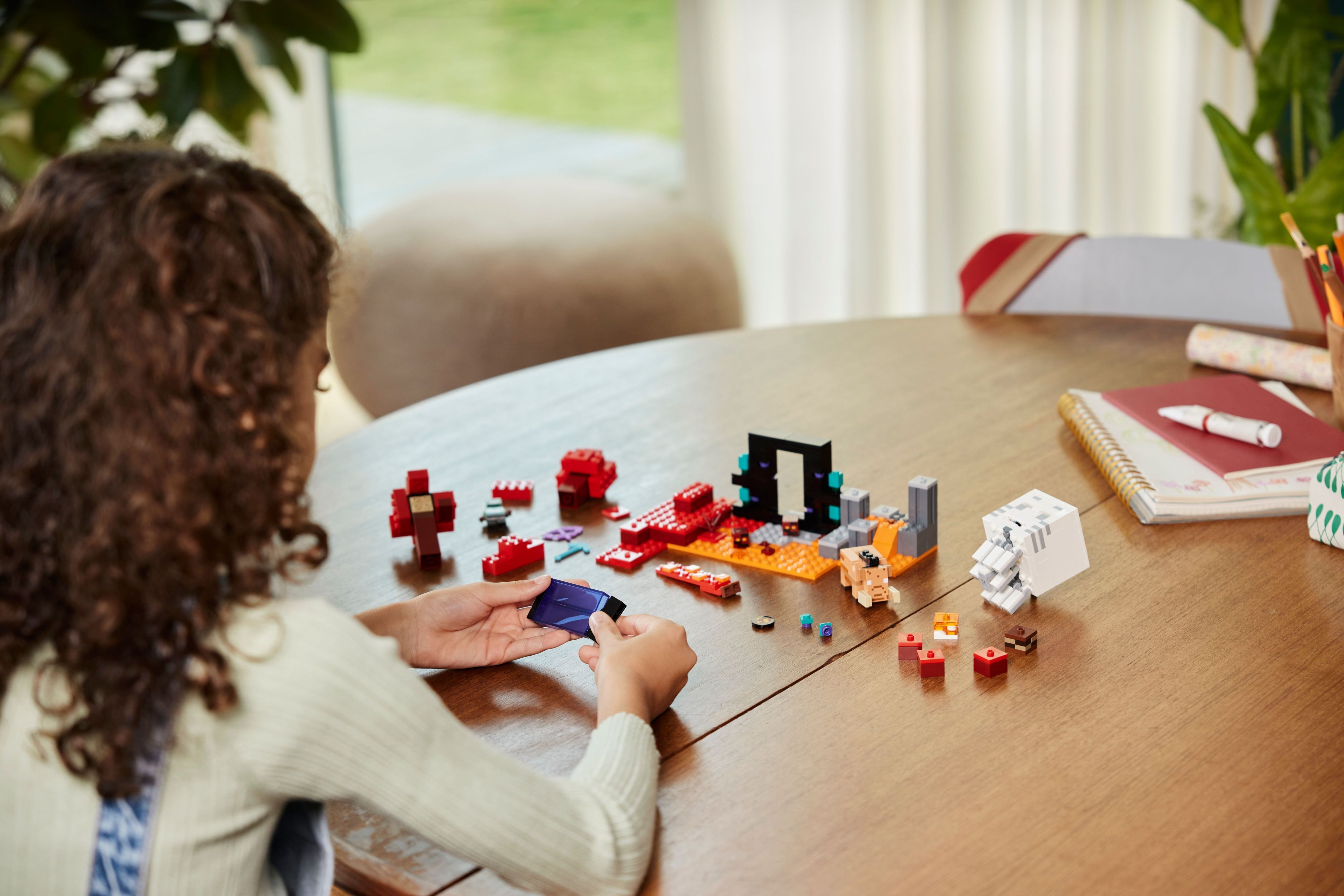 LEGO Minecraft Засада возле портала в нижний мир 21255 фото 8