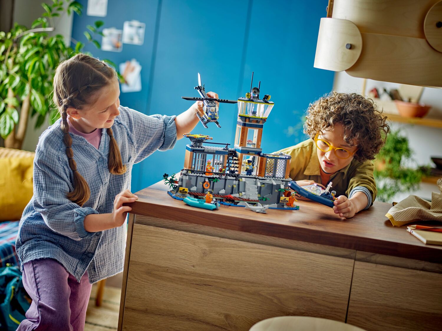 LEGO City Поліцейський острів-в'язниця 60419фото