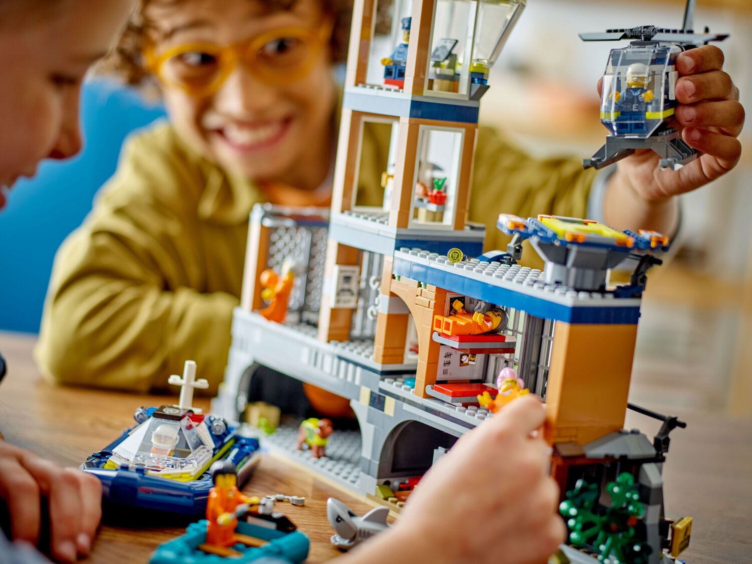 LEGO City Поліцейський острів-в'язниця 60419фото