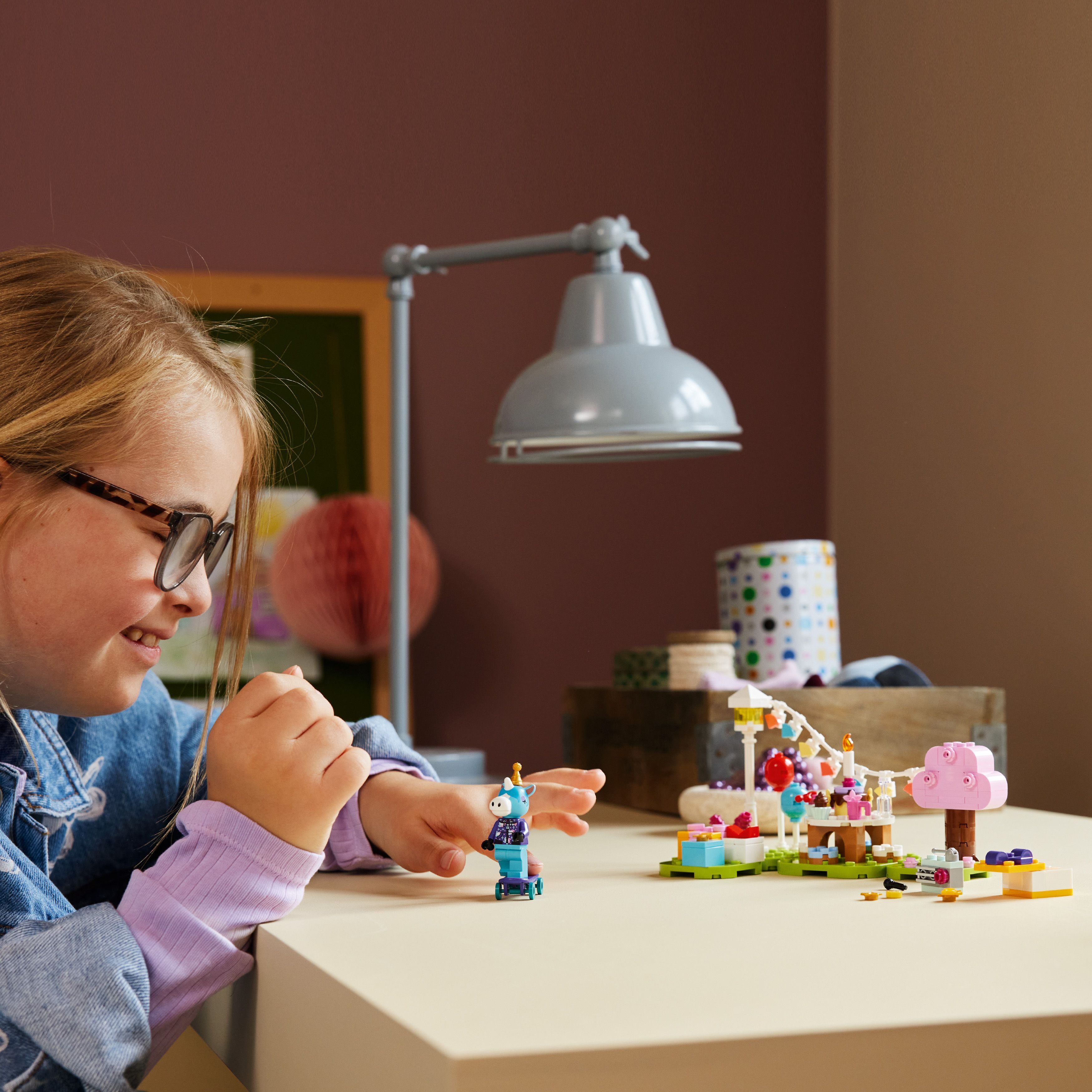 LEGO 77046 Animal Crossing Вечеринка по случаю дня рождения Julian фото 11