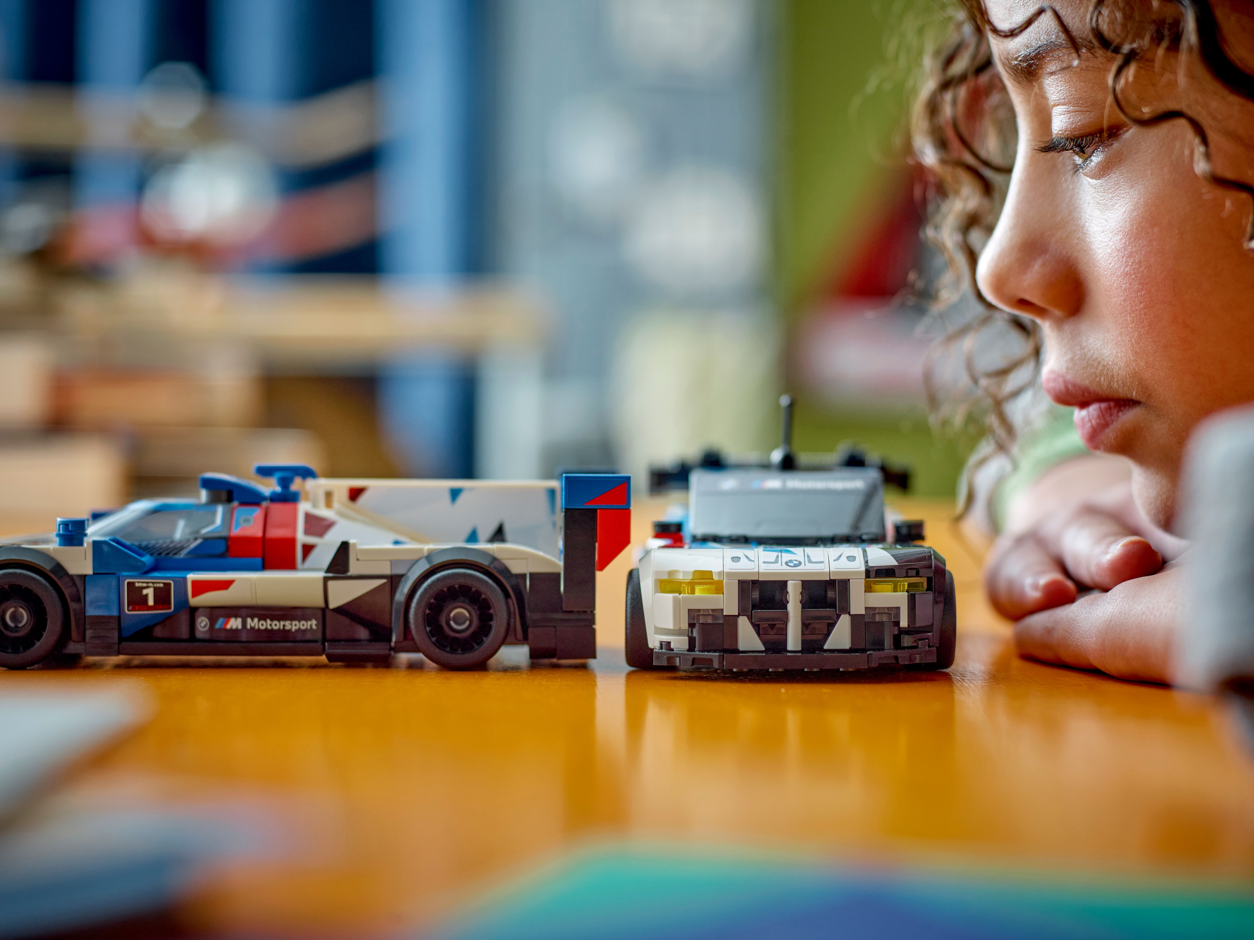76922 Конструктор LEGO Speed ​​Champions Автомобили для гонки BMW M4 GT3 и BMW M Hybrid V8 фото 19