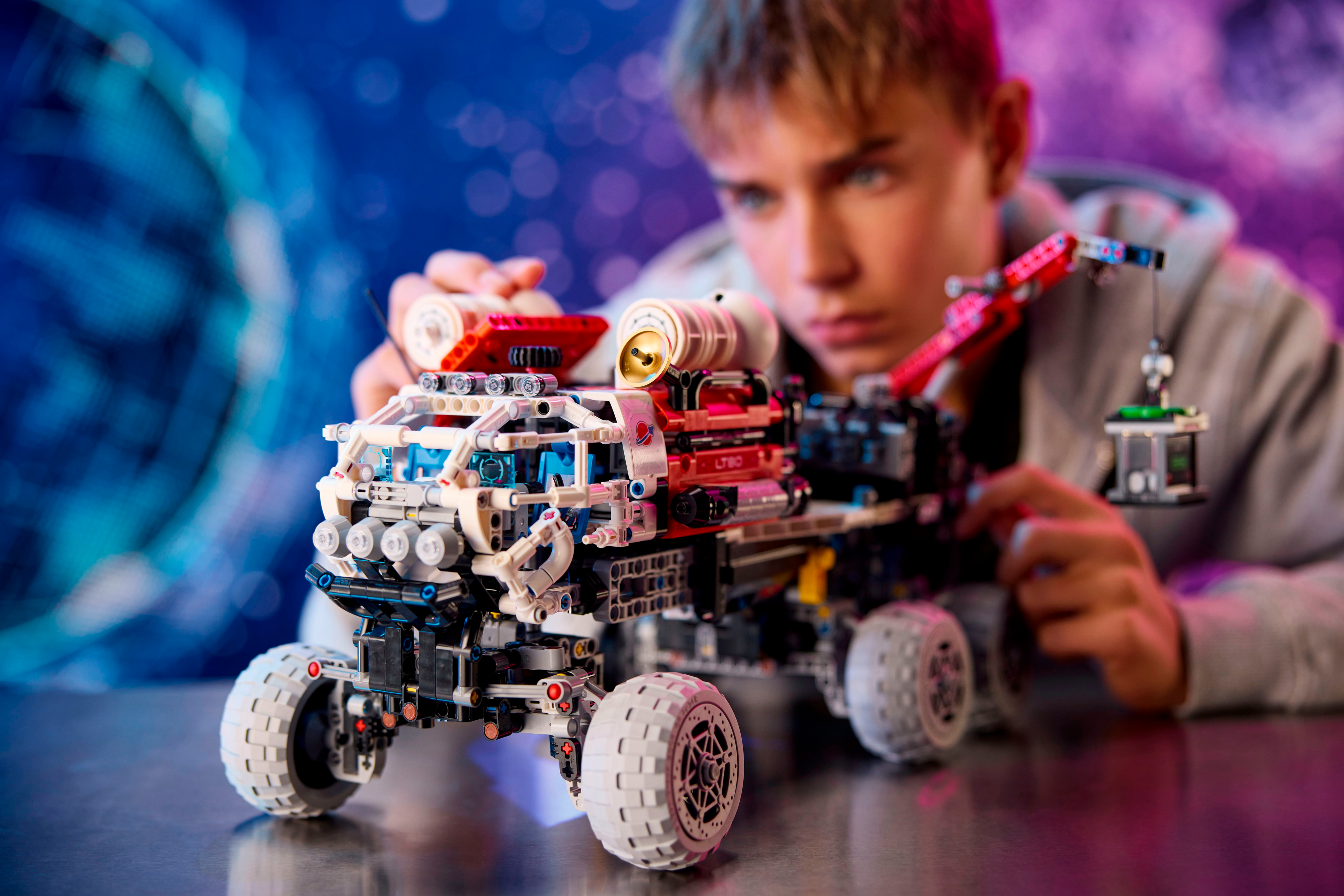 Конструктор LEGO Technic Марсоход команды исследователей фото 17
