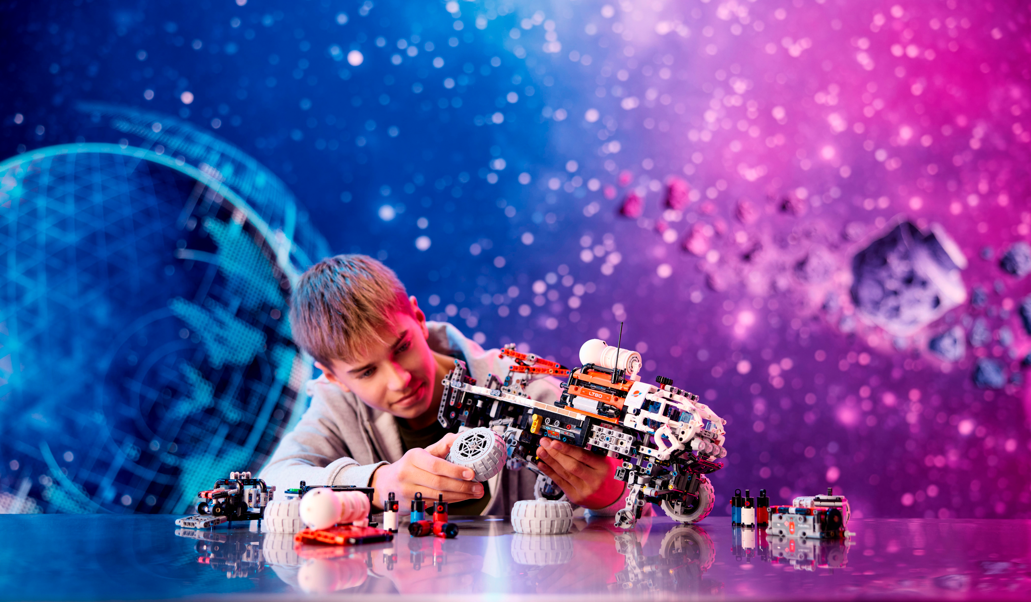 Конструктор LEGO Technic Марсоход команды исследователей фото 19