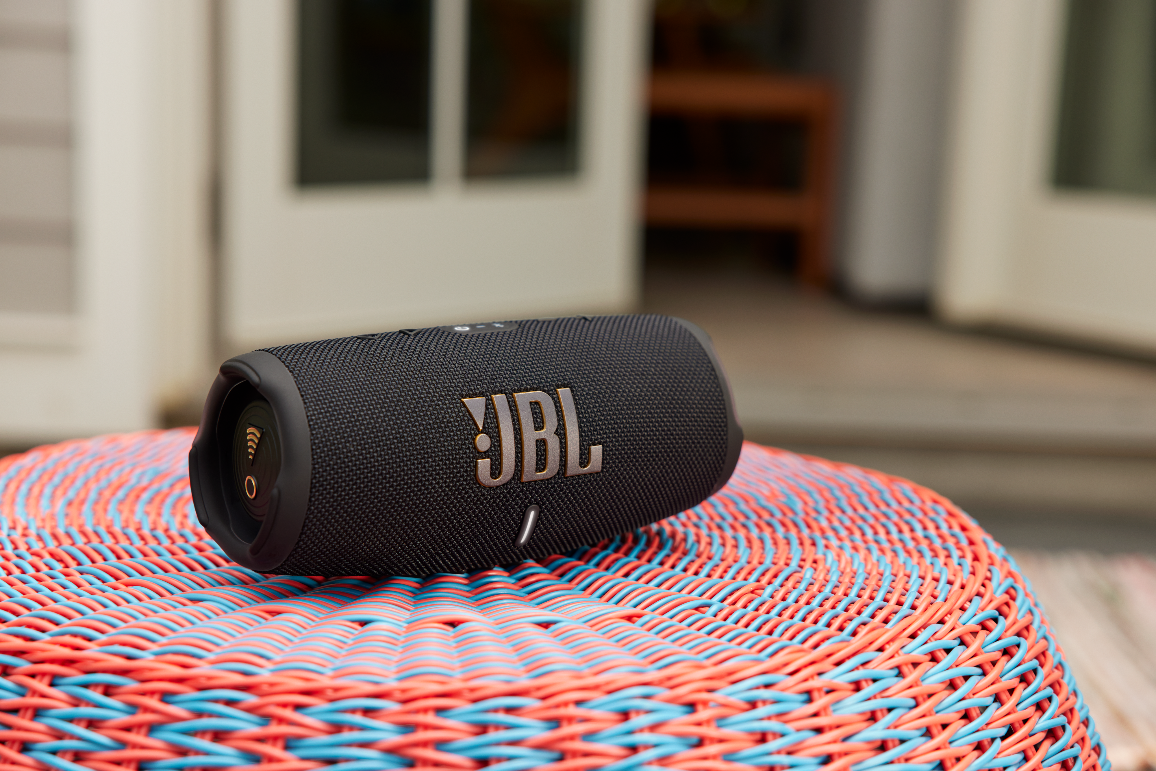 Портативная акустика JBL Charge 5 Wi-Fi Black (JBLCHARGE5WIFIBLK) фото 14
