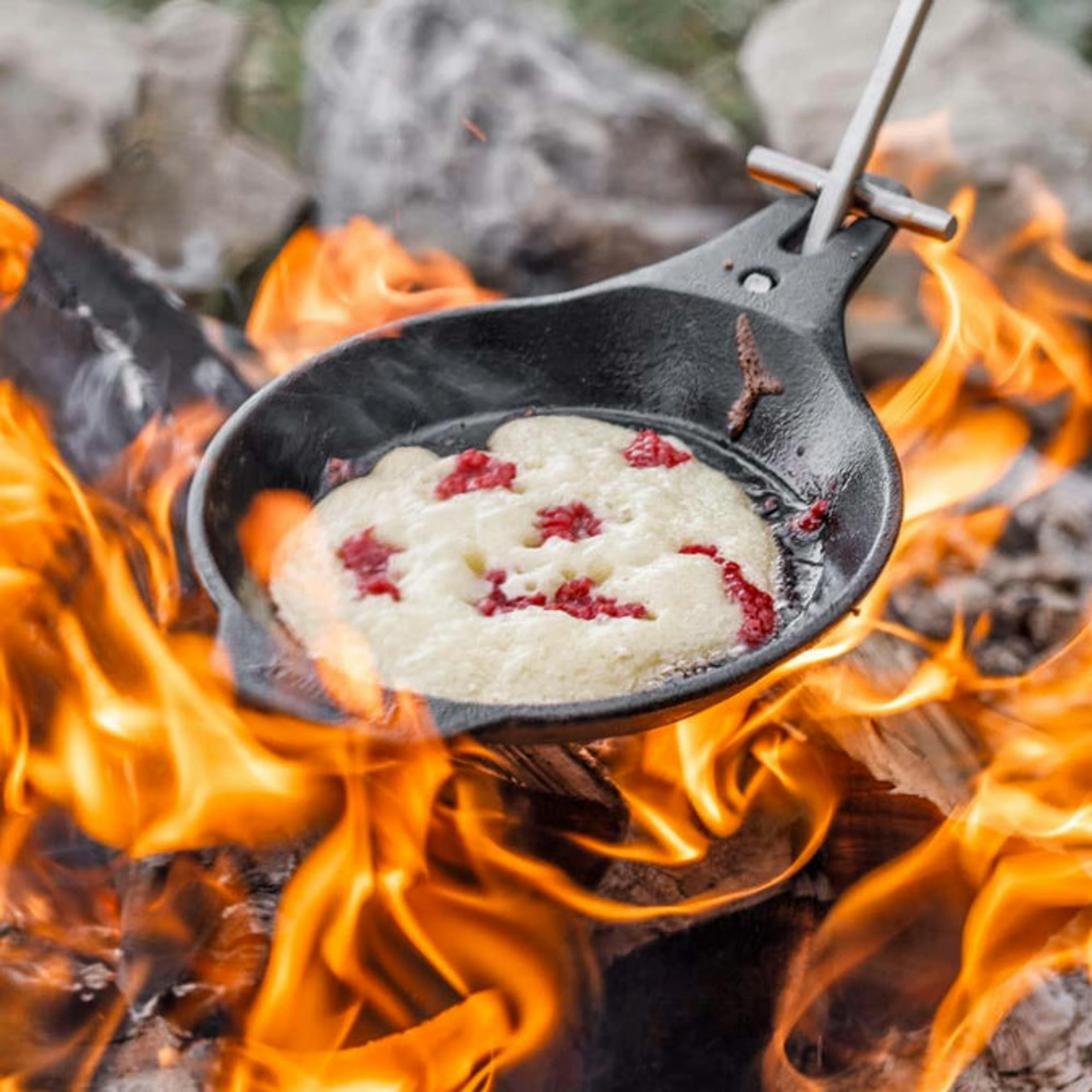 Сковорода чугунная для костра Petromax Cast-Iron Campfire Pan фото 6