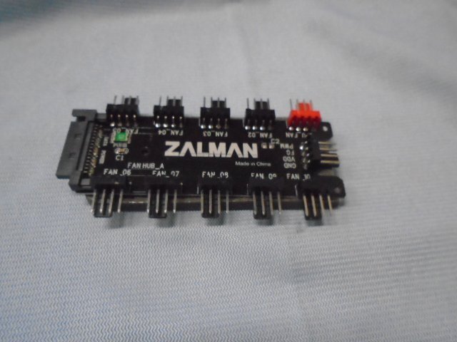 Контролер PWM ZALMAN ZM-PWM10 FH 10 вентиляторів, 3/4 pin, SATAфото3