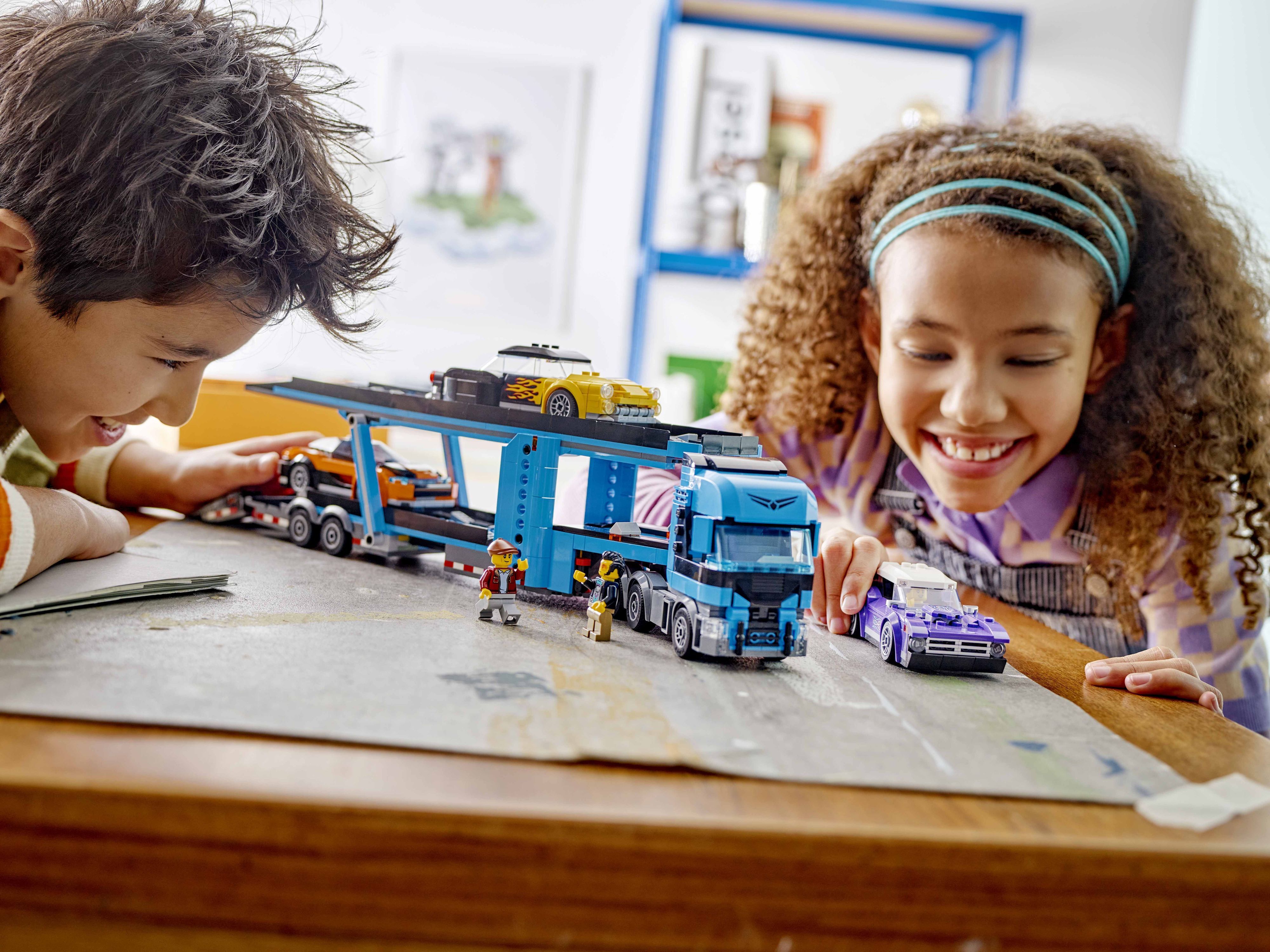 LEGO 60408 City Вантажівка-транспортер зі спортивними автофото8