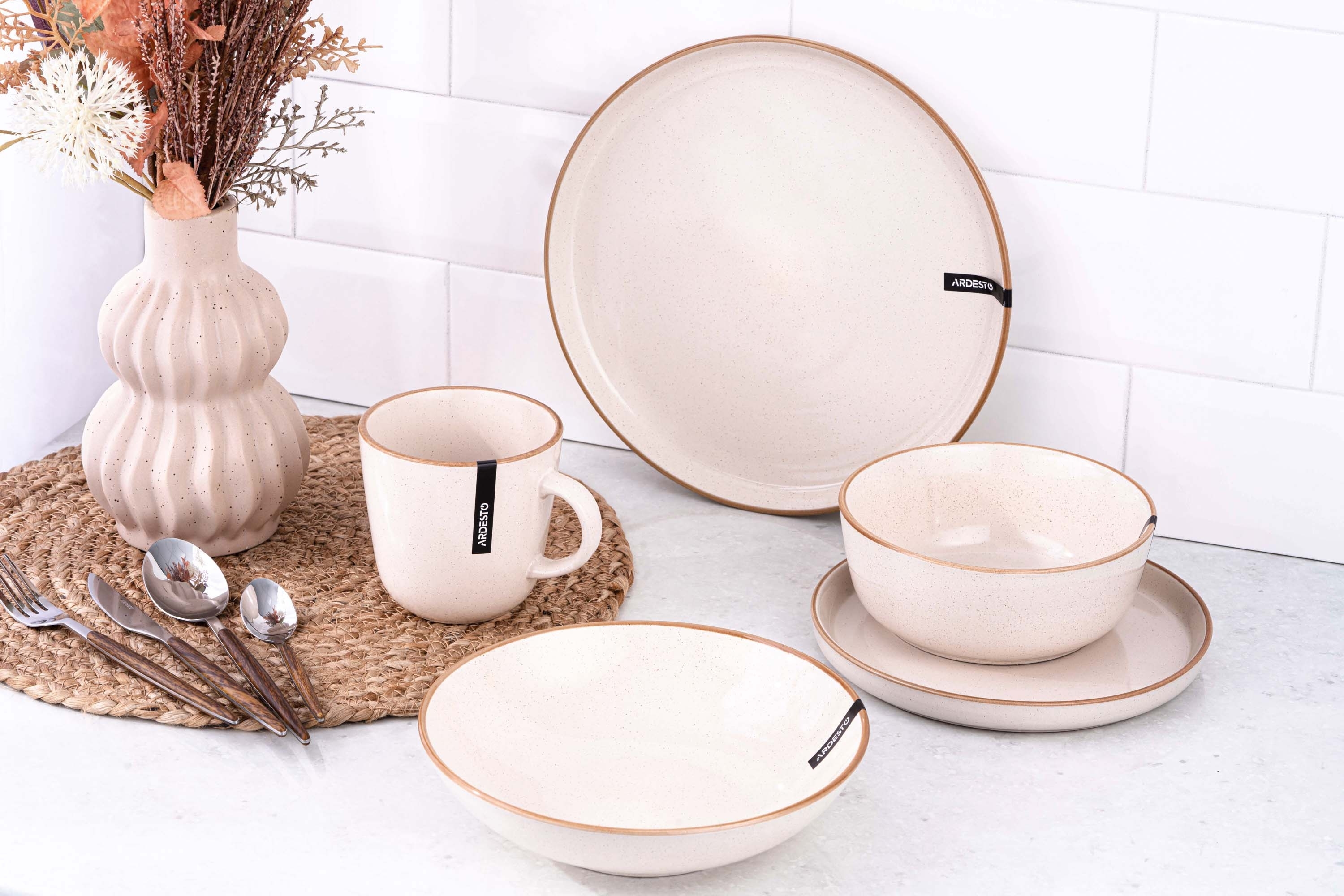 Тарілка обідня ARDESTO Apulia, 26.6см, кремовий (AR2927AC)фото