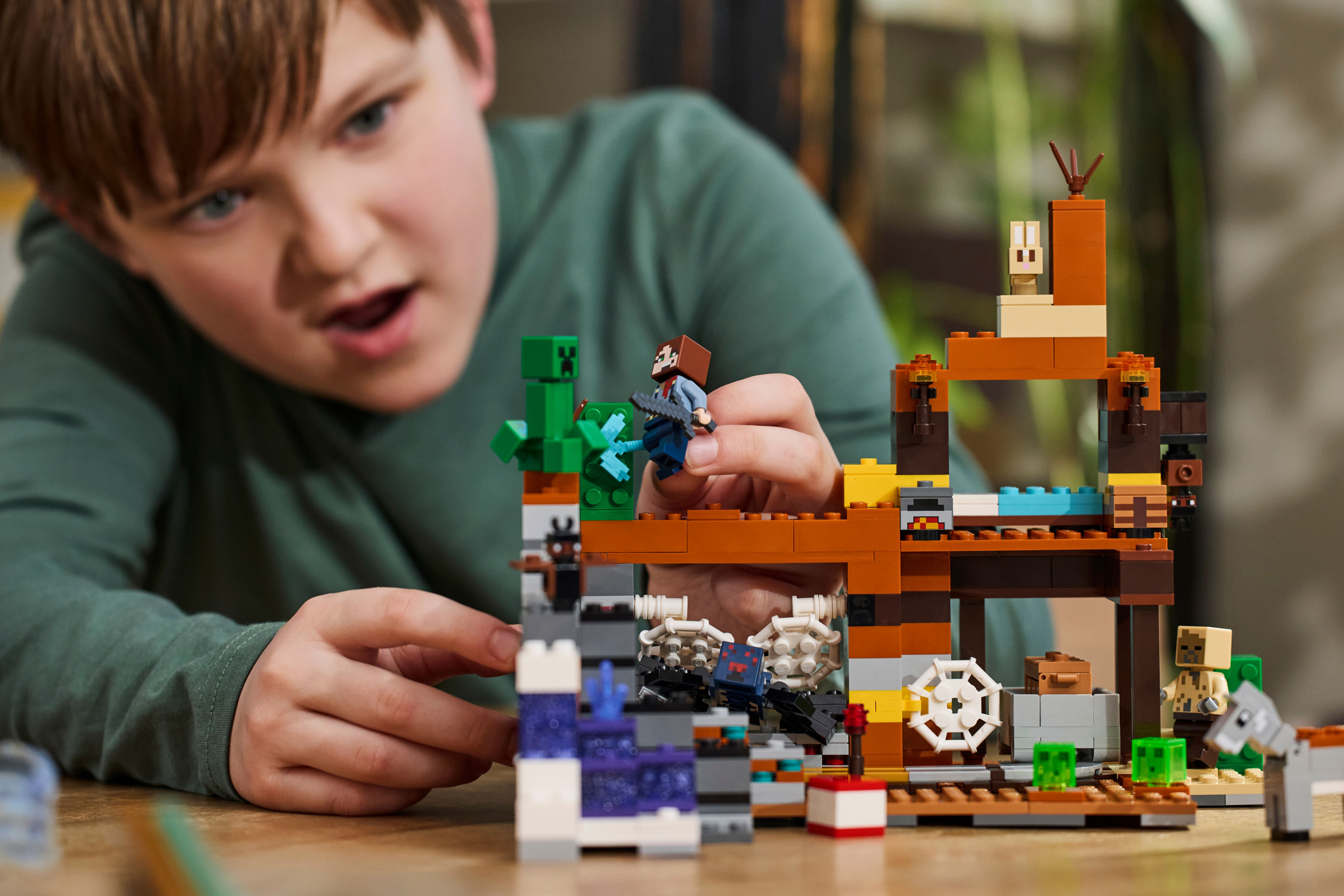 Конструктор LEGO 21263 Minecraft Покинутая шахта в бесплодных землях фото 20