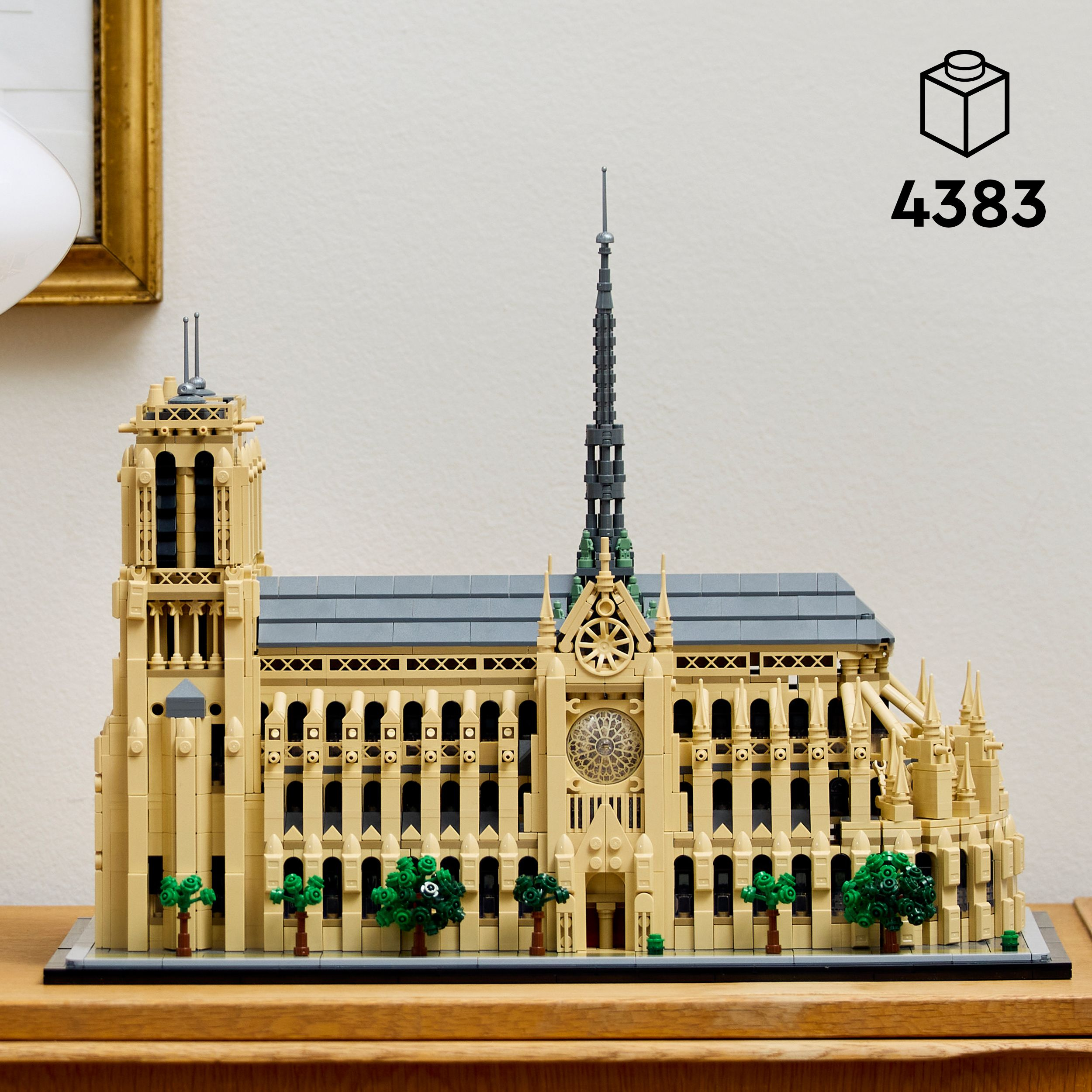 Конструктор LEGO 21061 Architecture Нотр-Дам-де-Паріфото14