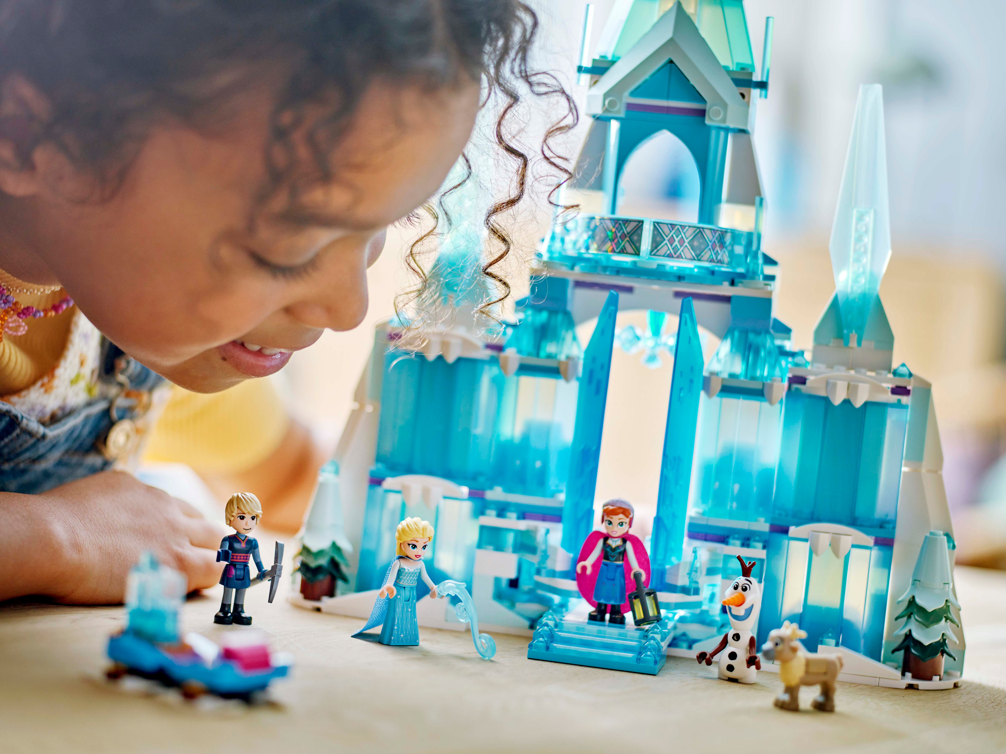 Конструктор LEGO 43244 Disney Ледяной дворец Эльзы фото 16