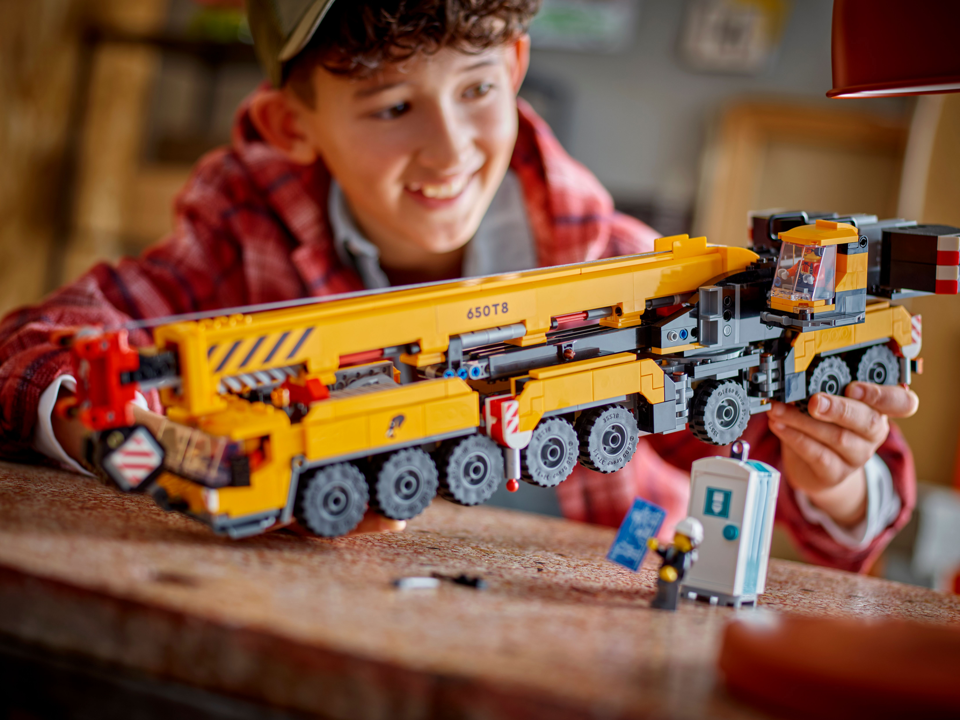 Конструктор LEGO 60409 City Жовтий передвижной строительный кран фото 15
