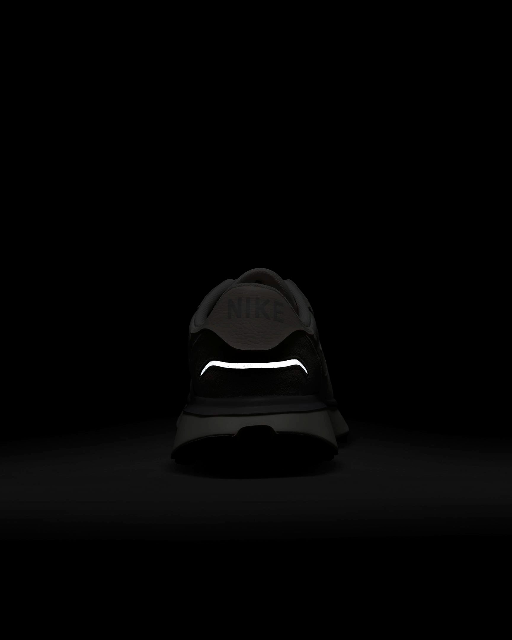 Кросівки жіночі Nike Phoenix Waffle FD2196-002 38.5 (7.5 US) бежевіфото9