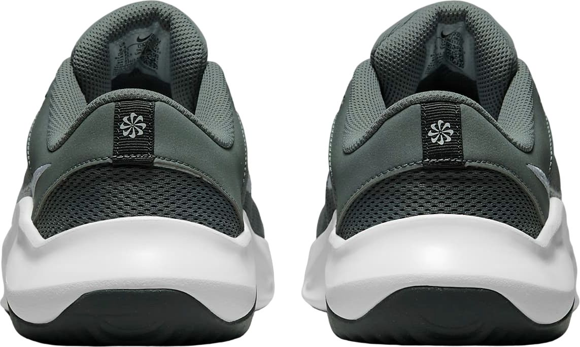 Кросівки чоловічі Nike Legend Essential 3 NN DM1120-002 43 (9.5 US) сіріфото9