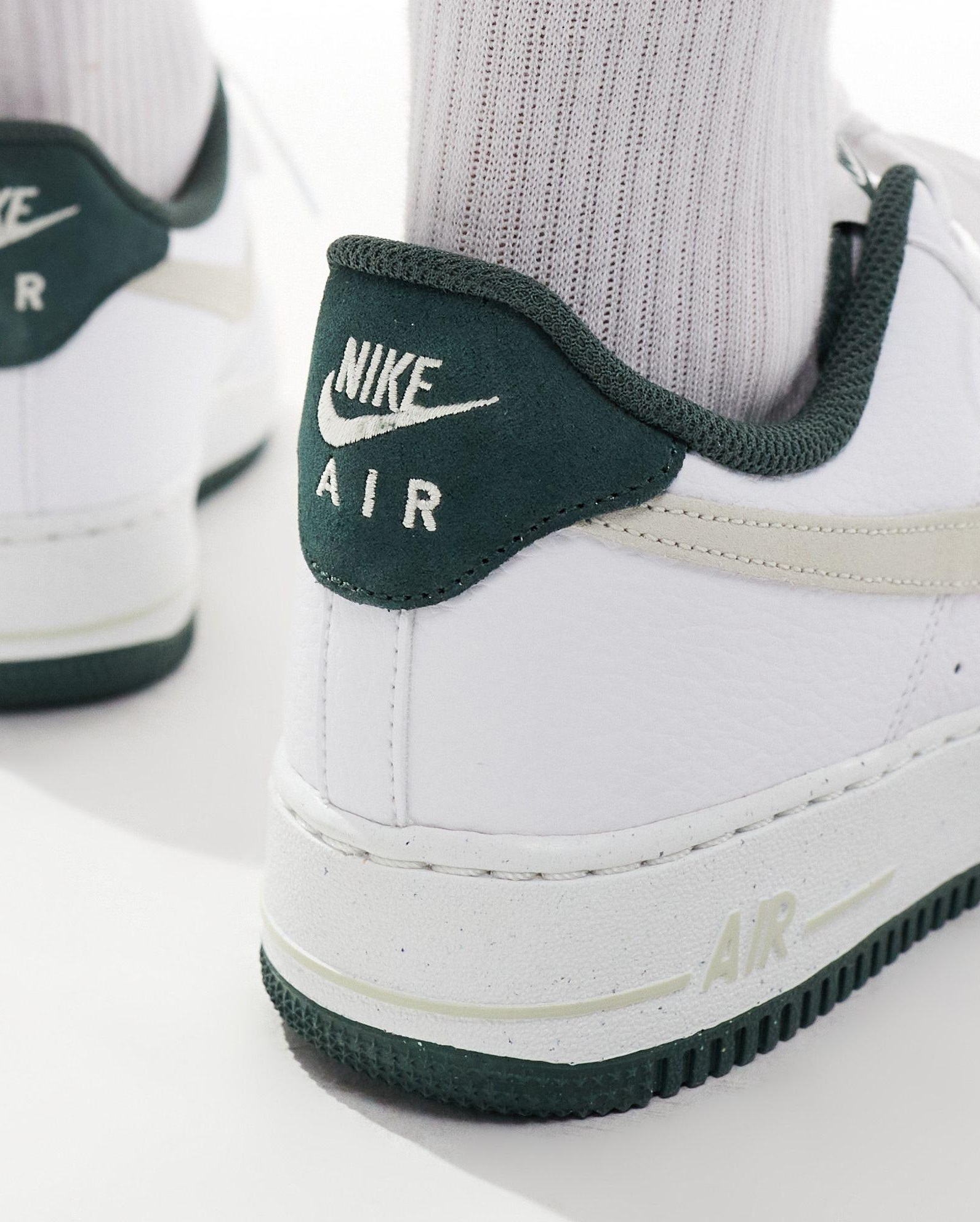 Кеди чоловічі Nike Air Force 1 07 LV8 Cob HF1939-100 46 (12 US) біліфото10