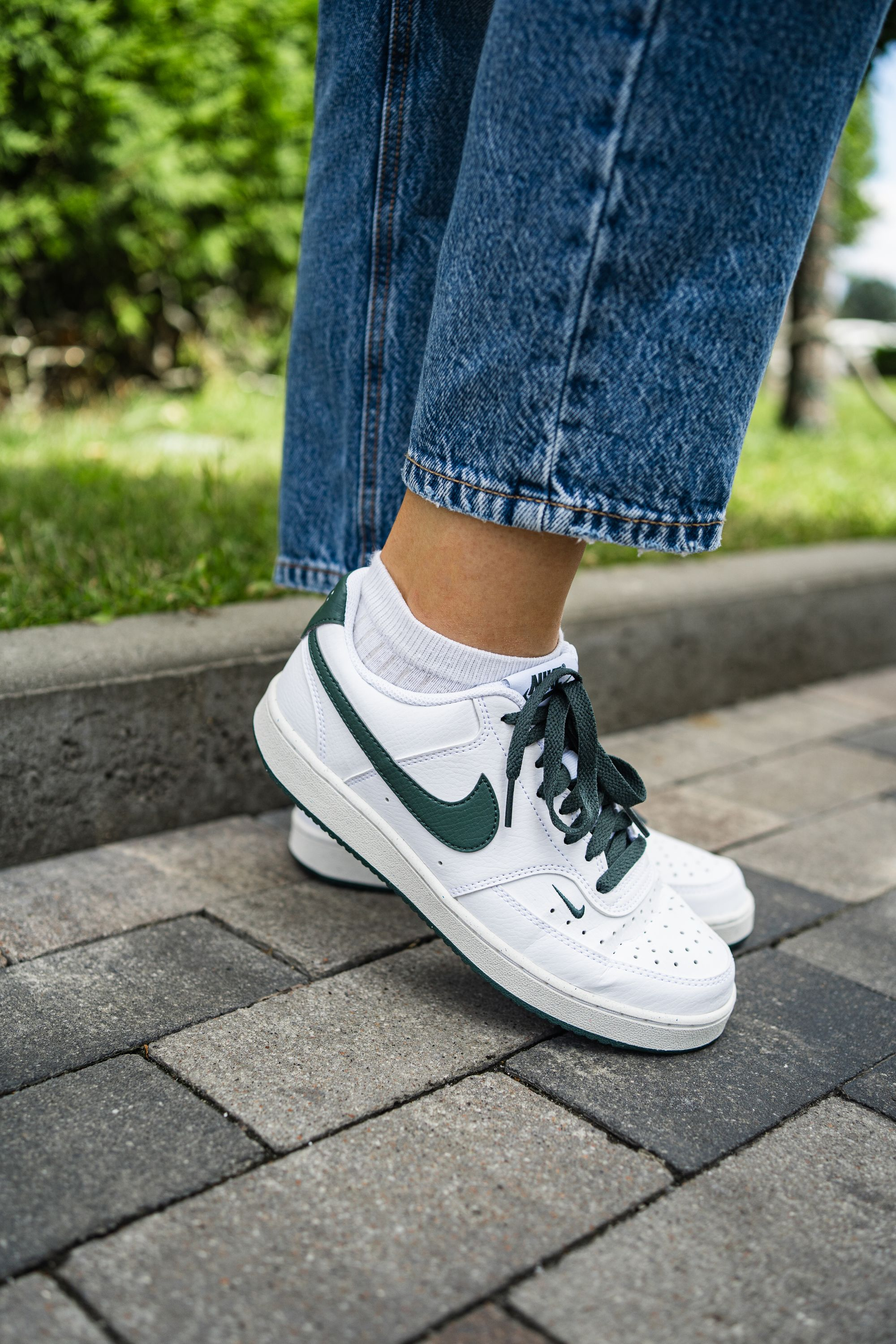 Кеди жіночі Nike Court Vision Low NN FV9952-101 39 (8 US) біліфото16