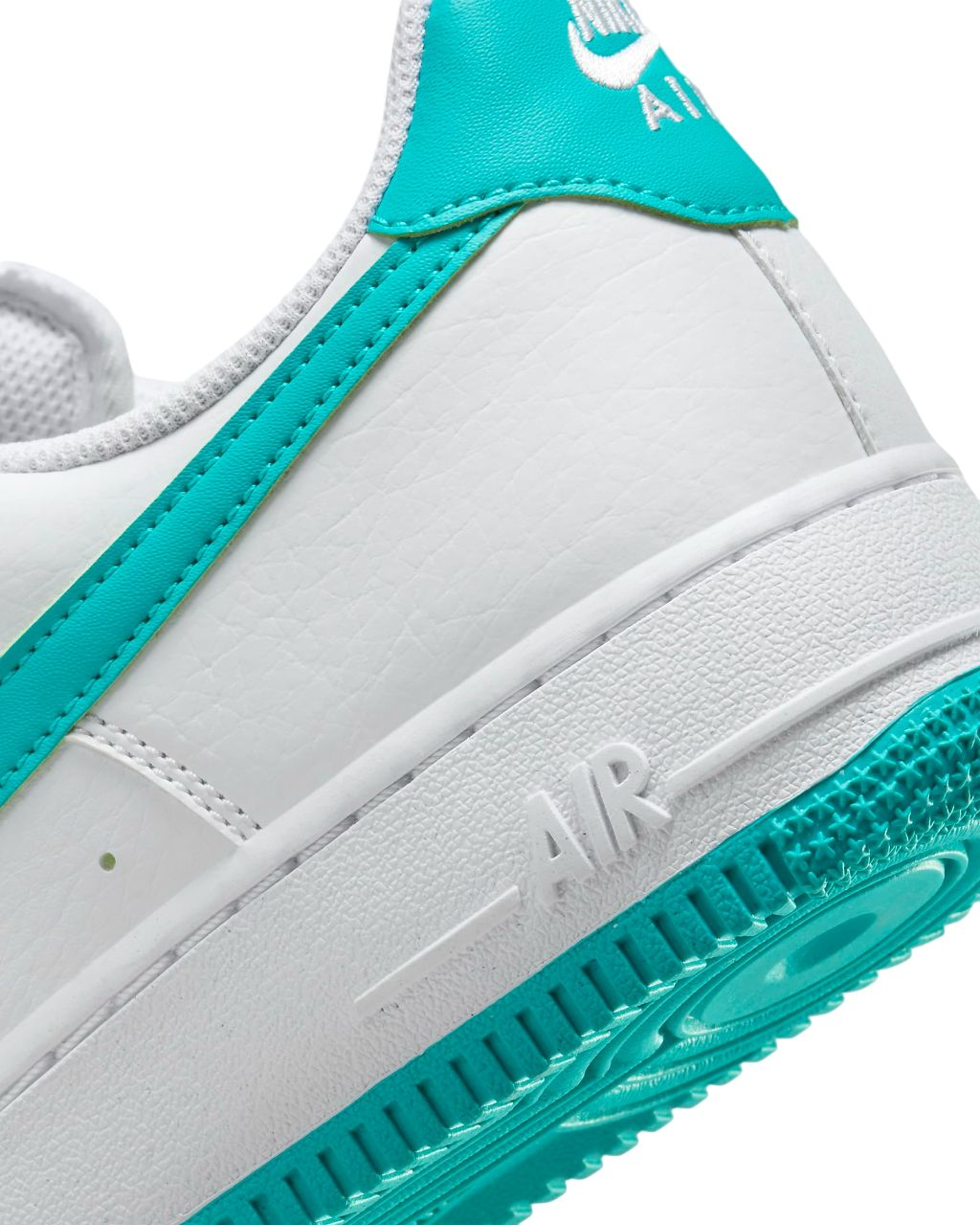 Кеди жіночі Nike Air Force 1 07 NN DV3808-107 40 (8.5 US) біло-бірюзовіфото