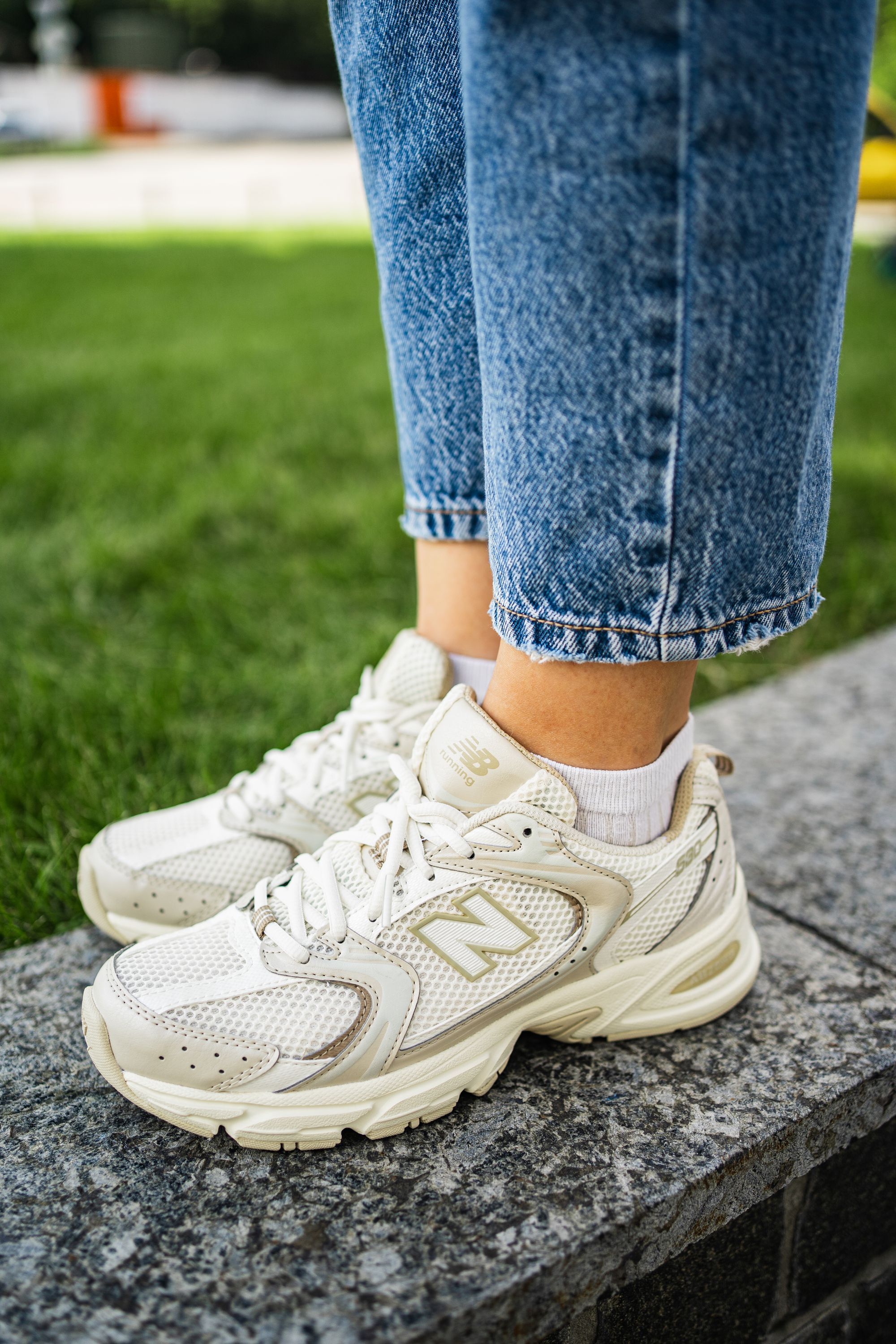 Кроссовки New Balance 530 MR530AA 38.5 (6 US) бежевые фото 10