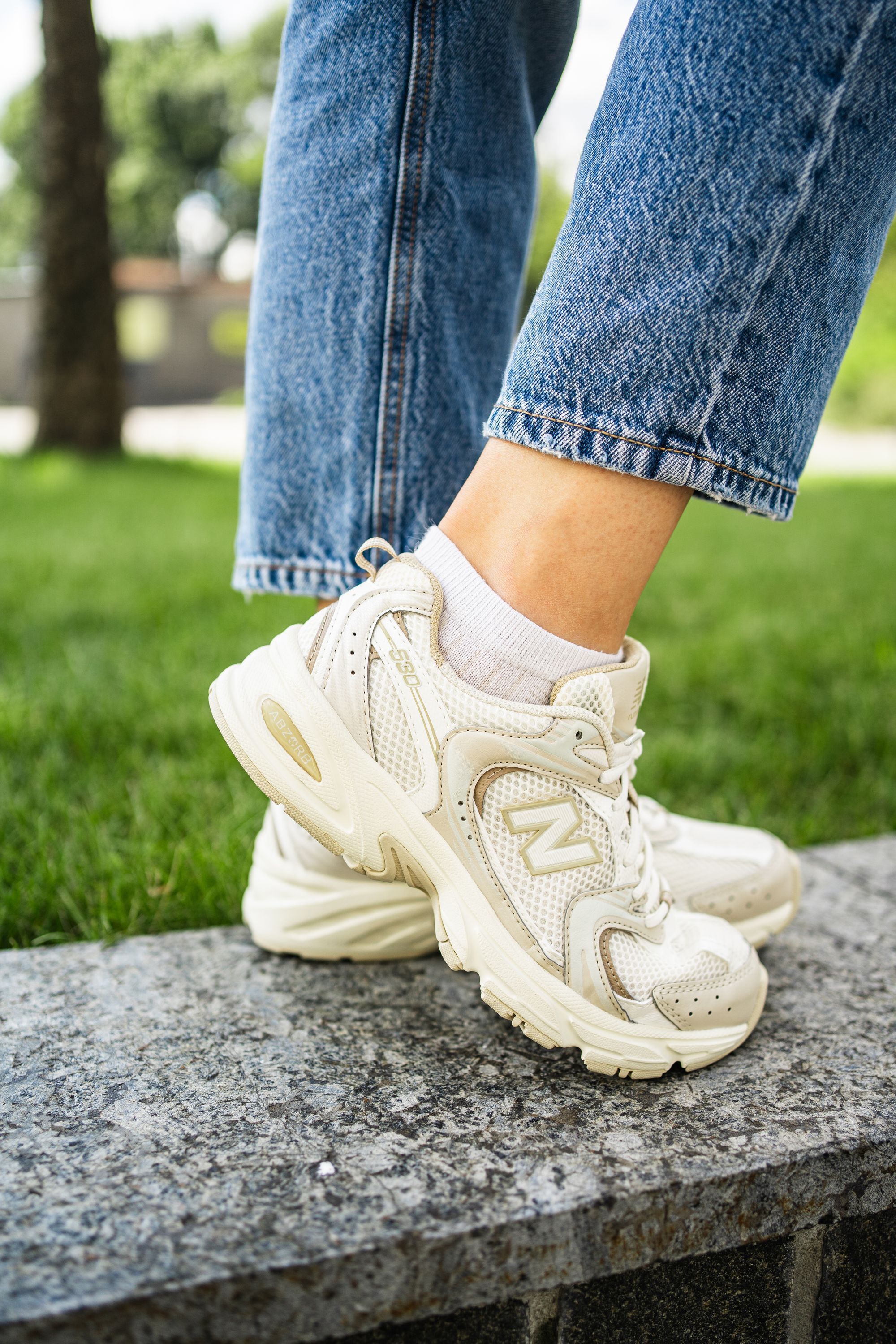 Кроссовки New Balance 530 MR530AA 38.5 (6 US) бежевые фото 11