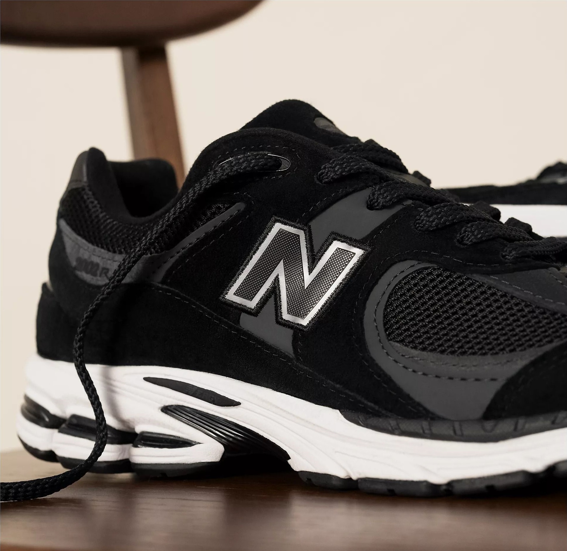 Кроссовки мужские New Balancе 2002R M2002RBK 44 (10 US) черные фото 