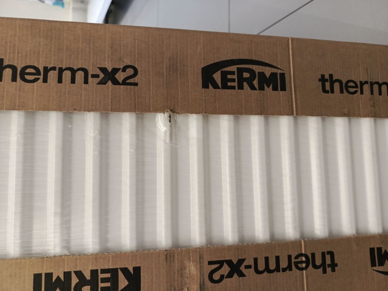  Радіатор сталевий Kermi Therm-X2 Profil-V FTV 22 300X1200 тисяча двісті двадцять шість Вт фото5