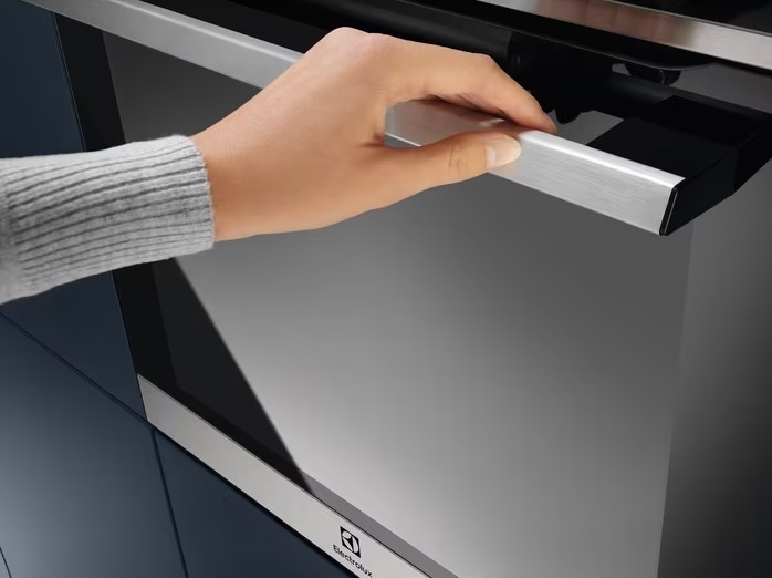 Духовой шкаф Electrolux EOC9P31WX фото 7