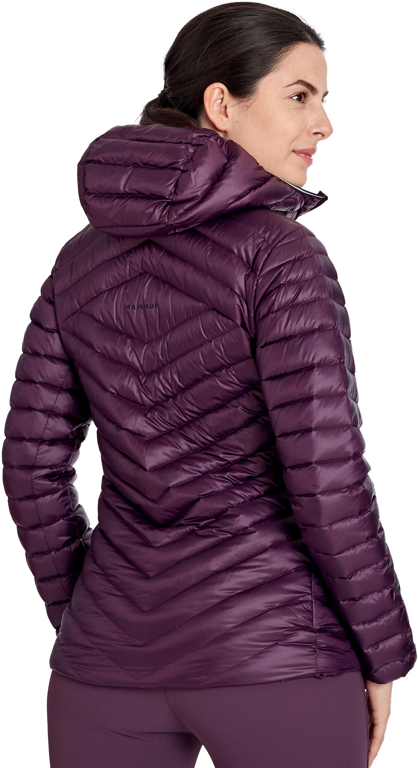 Пуховая куртка Mammut ( 1013-00350 ) Broad Peak IN Hooded Jacket Women 2021 blackberry XS фиолетовый фото 