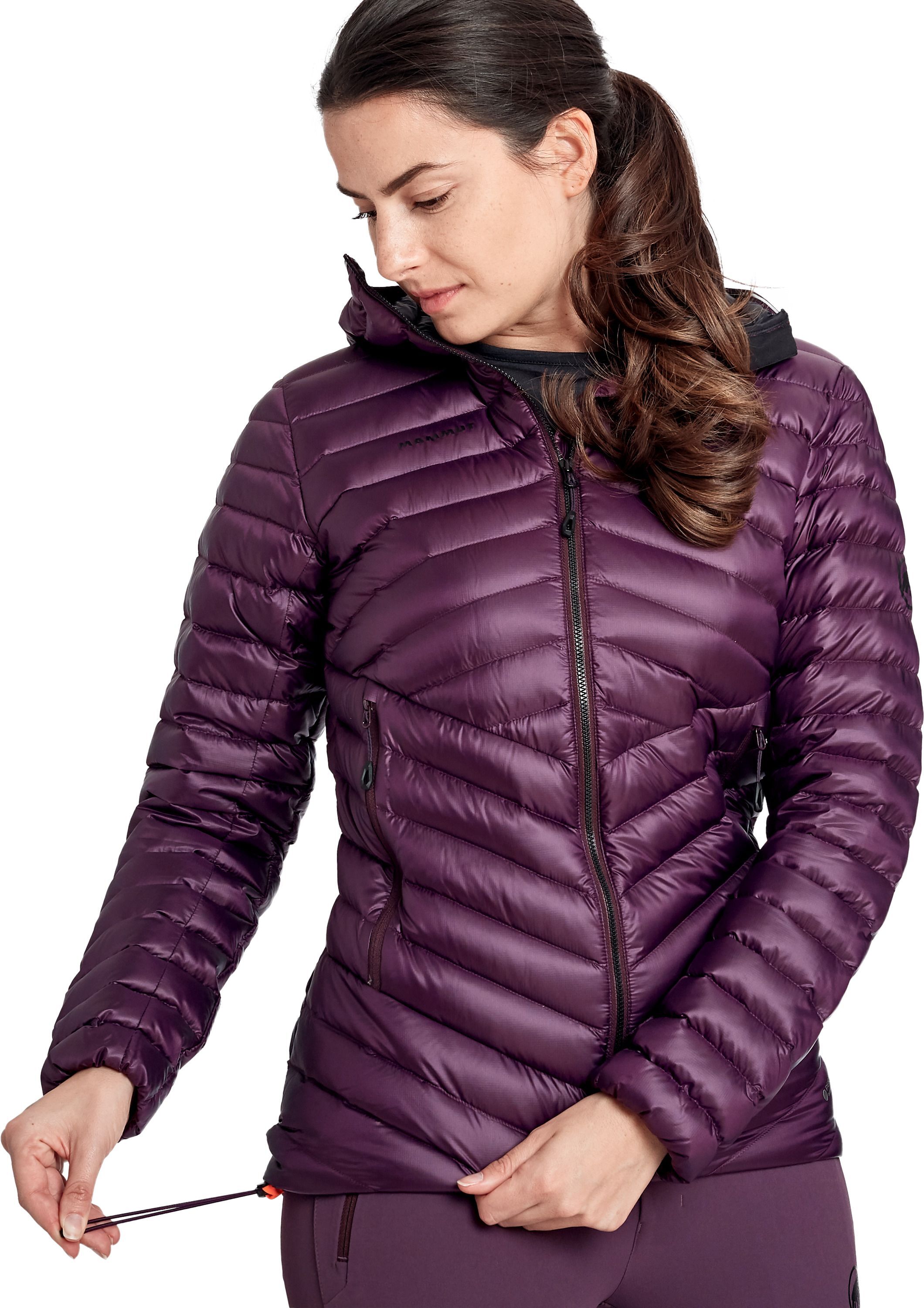 Пуховая куртка Mammut ( 1013-00350 ) Broad Peak IN Hooded Jacket Women 2021 blackberry XS фиолетовый фото 