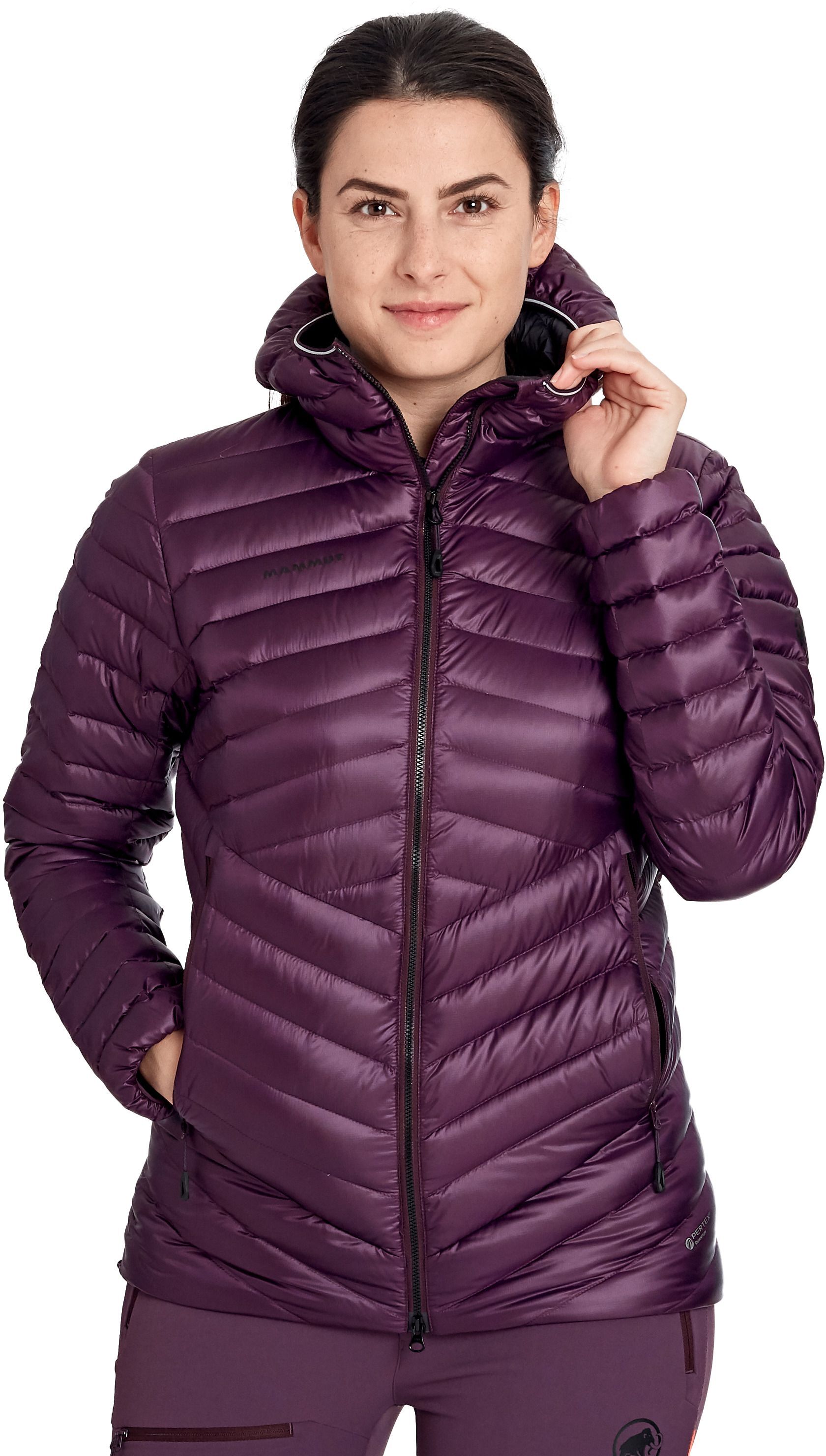 Пуховая куртка Mammut ( 1013-00350 ) Broad Peak IN Hooded Jacket Women 2021 blackberry XS фиолетовый фото 