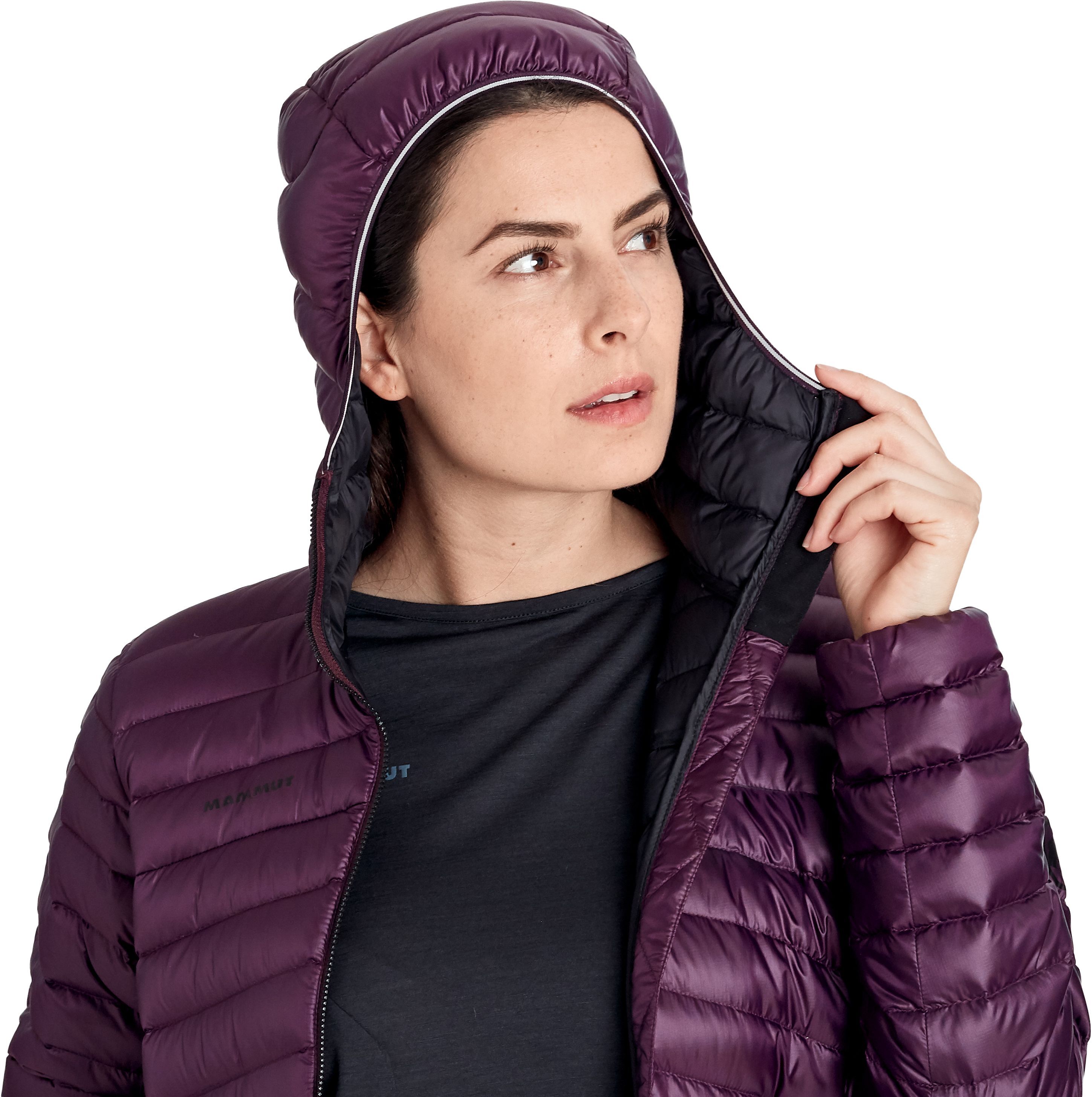 Пуховая куртка Mammut ( 1013-00350 ) Broad Peak IN Hooded Jacket Women 2021 blackberry XS фиолетовый фото 