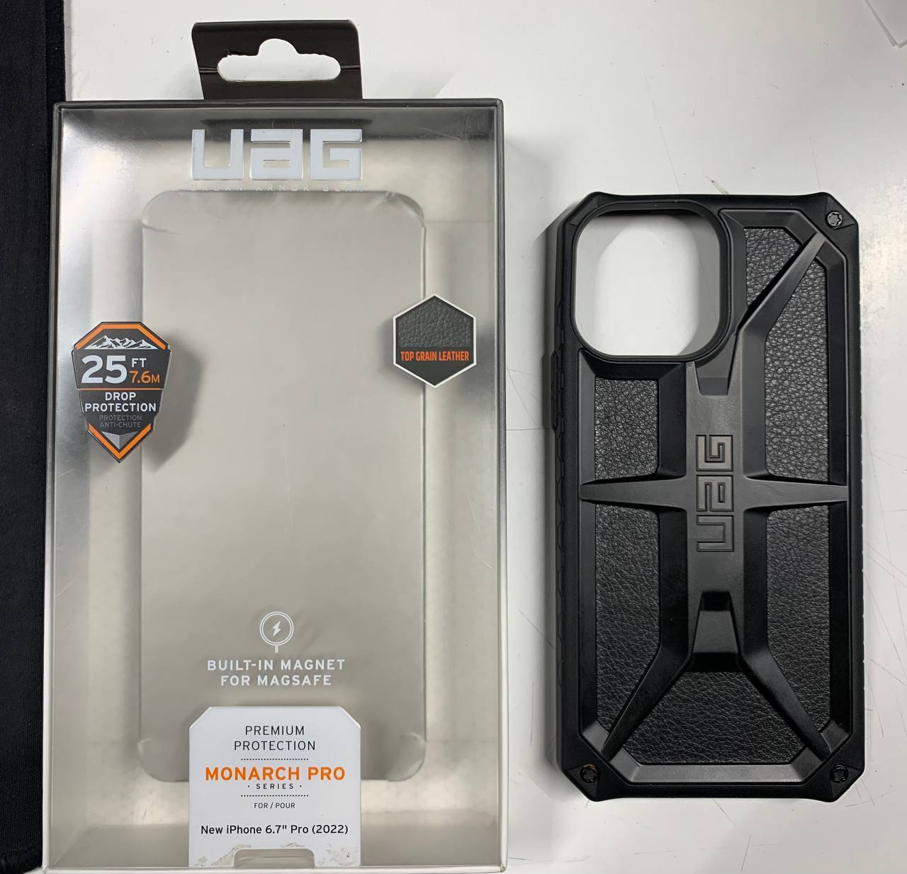 Чехол UAG для Apple iPhone 14 Pro Max Monarch Pro Magsafe Black (114031114040) фото 3