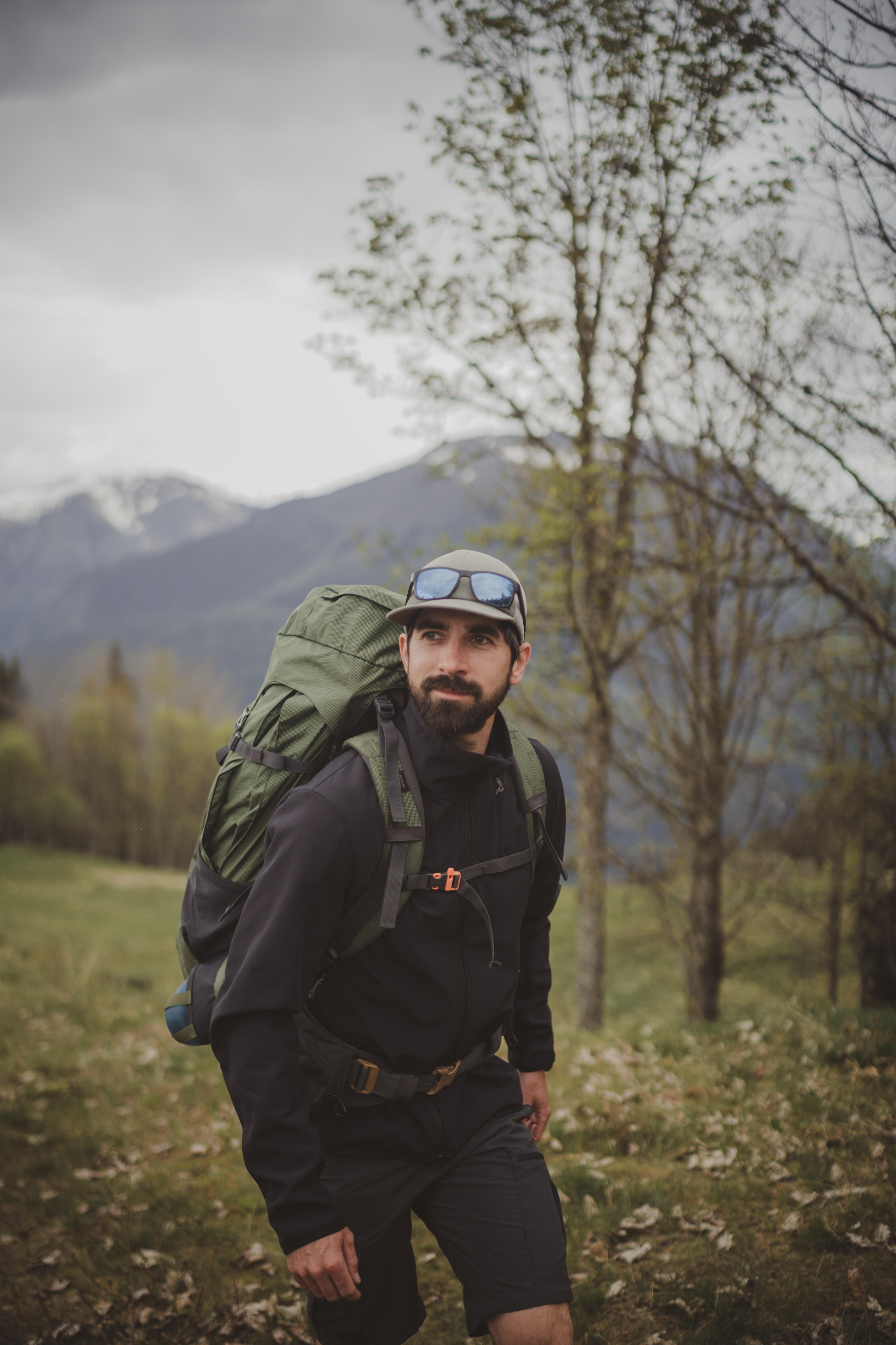 Куртка ветрозащитная мужская для трекинга Forclaz MT100 8580219 2XL черная фото 