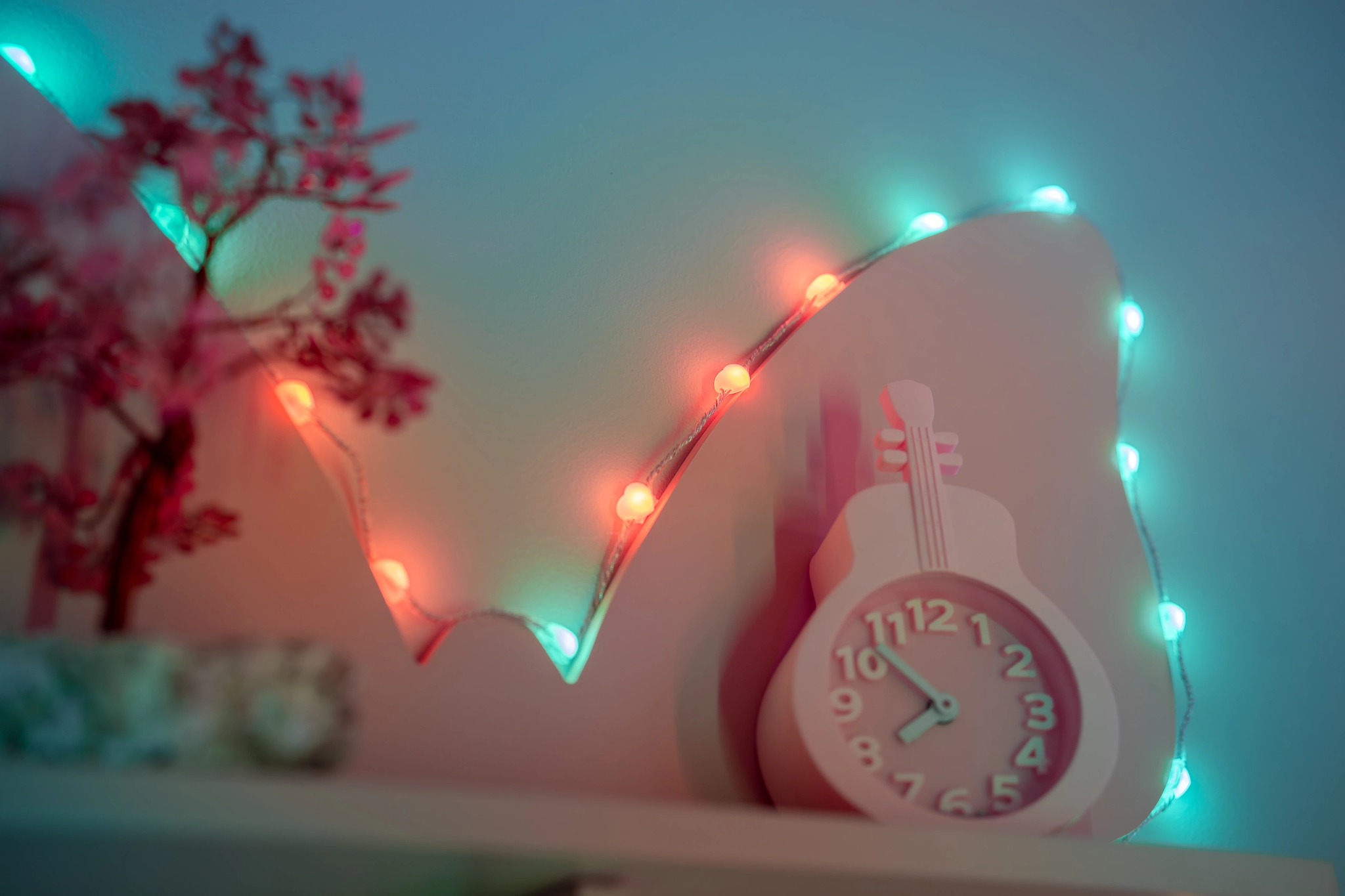 Smart LED Гірлянда Twinkly Strings USB 100 Heart-shaped RGB LEDs, Clear Wire, USB-C (TWKH100RGB-T)фото10